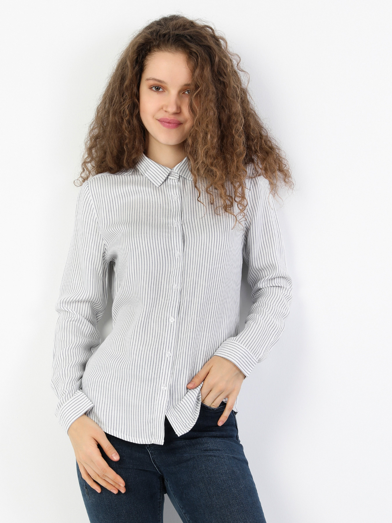 Сорочки Colin’s модель CL1048443BLI Сорочки Colin’s модель CL1048443BLI Фото