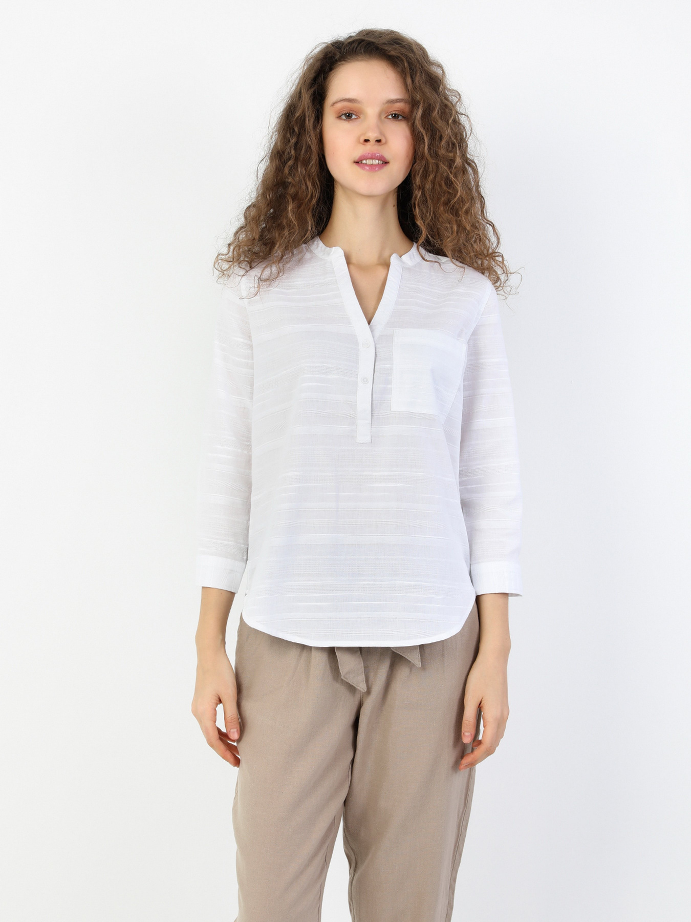 Сорочки Colin’s модель CL1048541WHT Сорочки Colin’s модель CL1048541WHT Фото