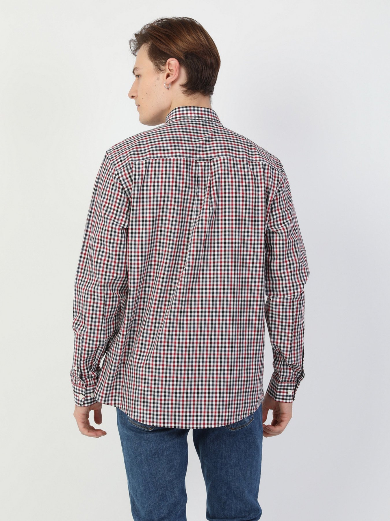 Сорочки Colin’s модель CL1048575RED Сорочки Colin’s модель CL1048575RED Фото