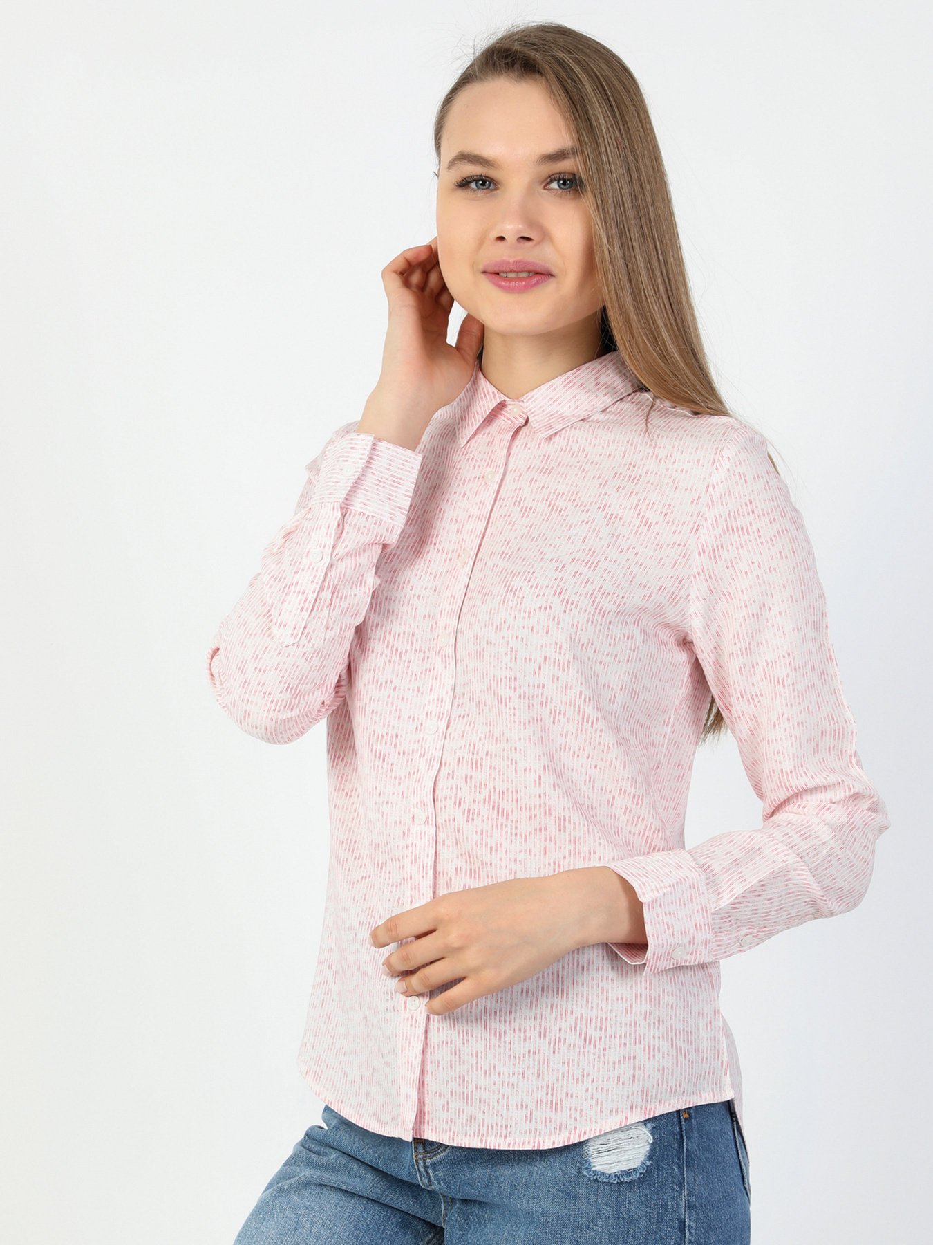 Сорочки Colin’s модель CL1048900CRL Сорочки Colin’s модель CL1048900CRL Фото