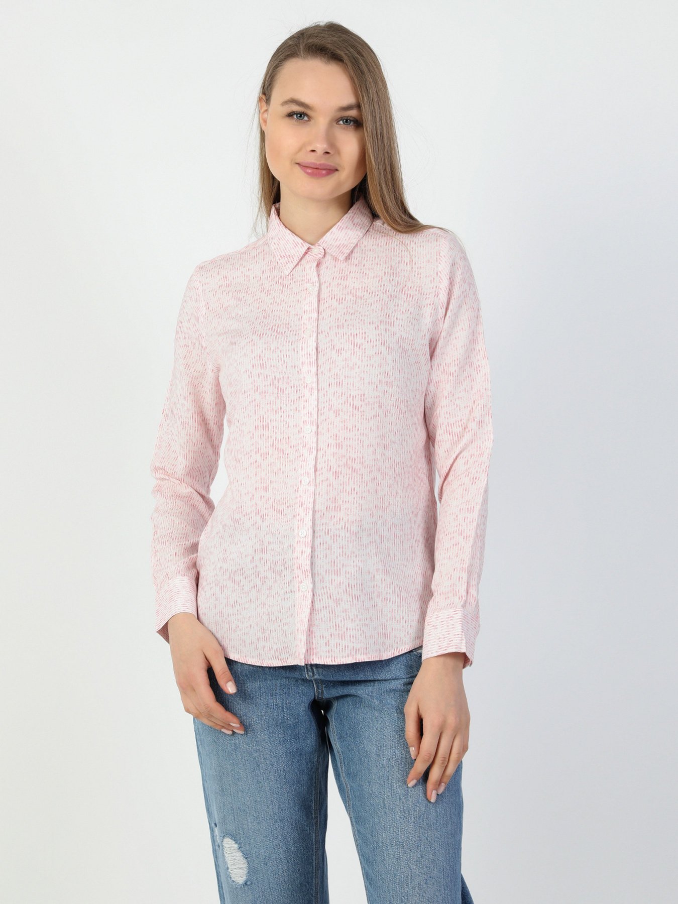 Сорочки Colin’s модель CL1048900CRL Сорочки Colin’s модель CL1048900CRL Фото