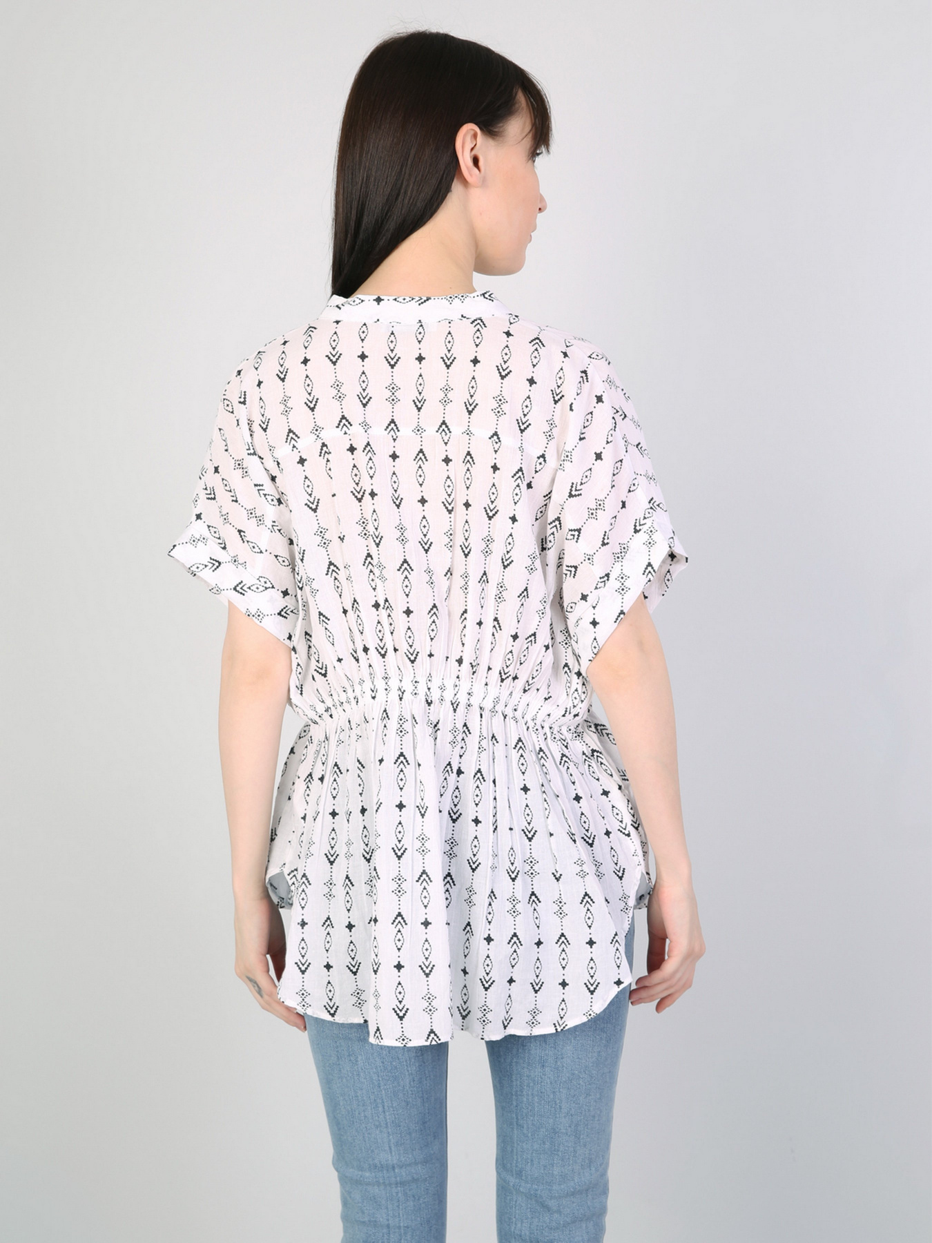Сорочки Colin’s модель CL1042957WHT Сорочки Colin’s модель CL1042957WHT Фото
