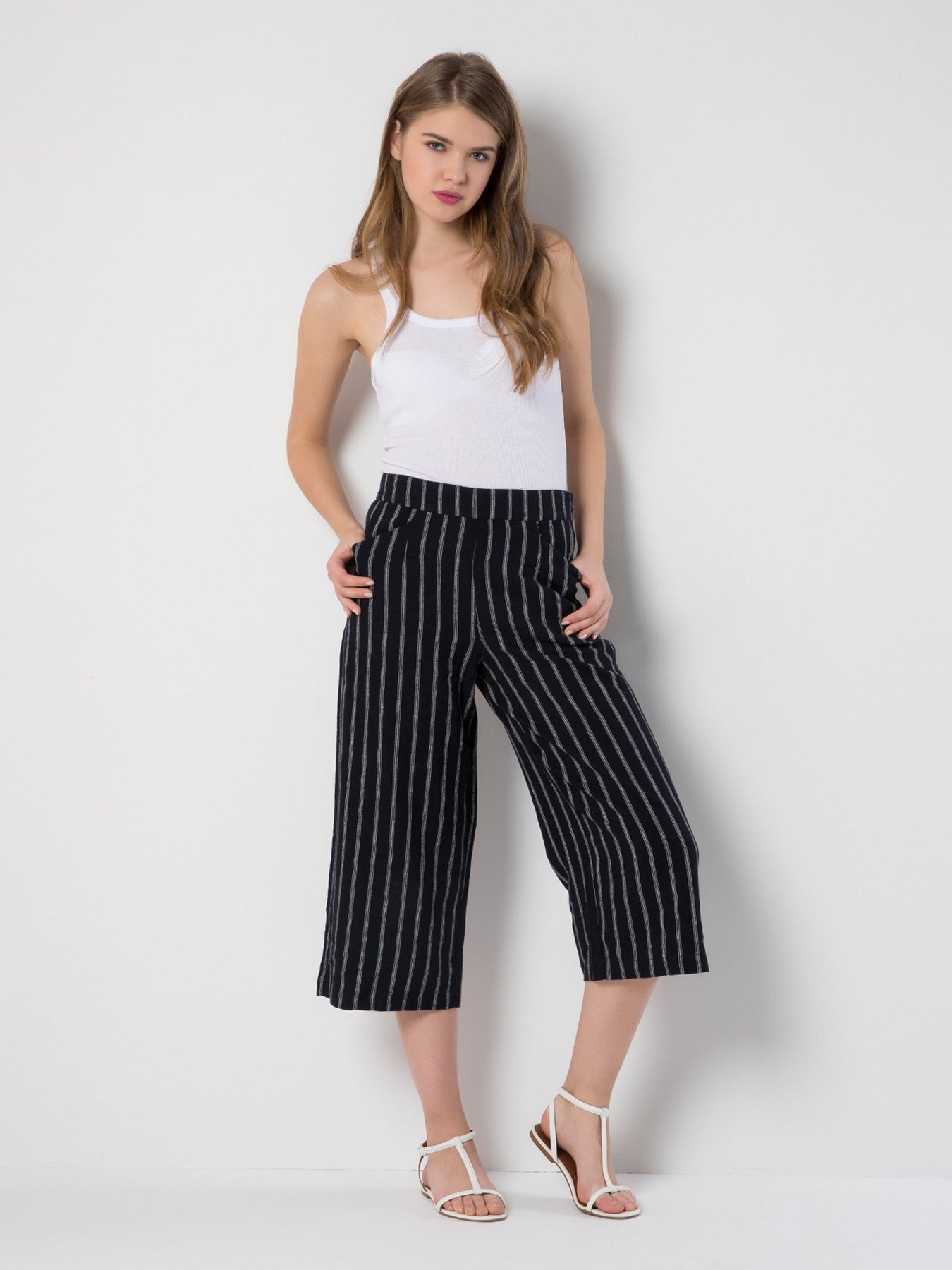 Одяг для дому та сну Colin’s модель CL1027017WHT Фото