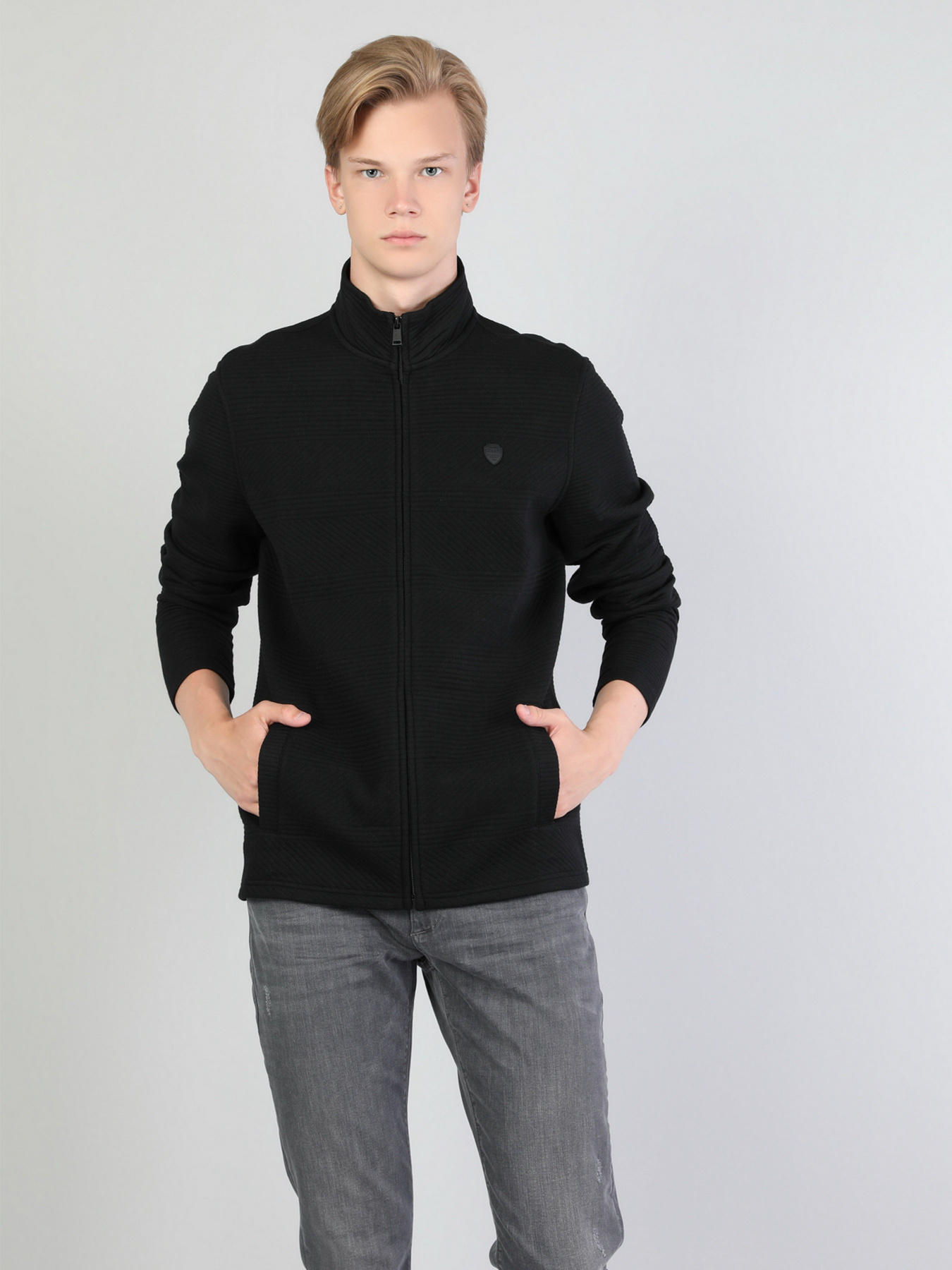 Худи и свитшоты Colin’s модель CL1044077BLK Фото
