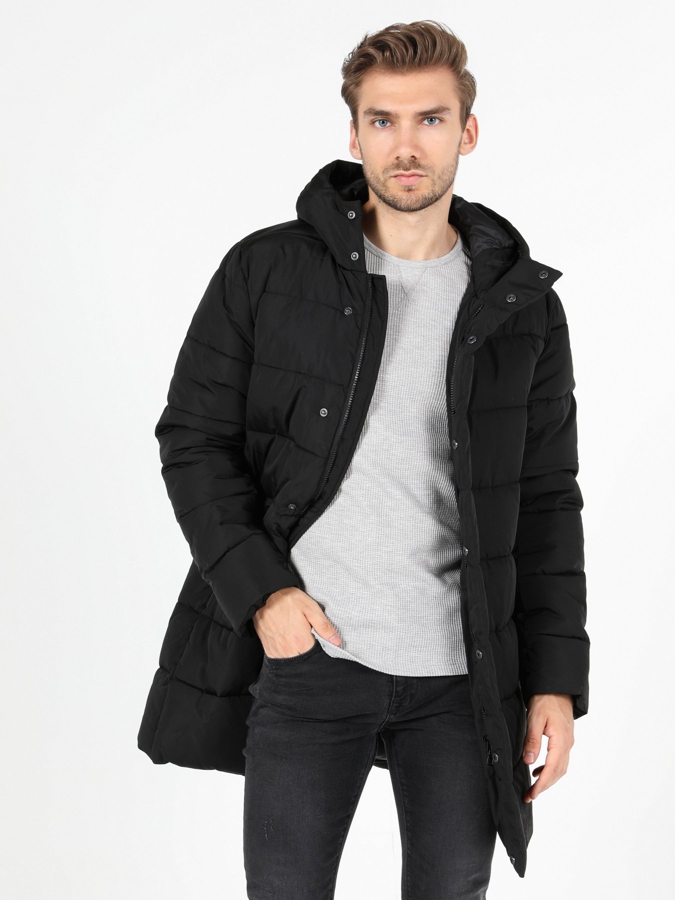 Куртки и дубленки Colin’s модель CL1047519BLK Куртки и дубленки Colin’s модель CL1047519BLK Фото