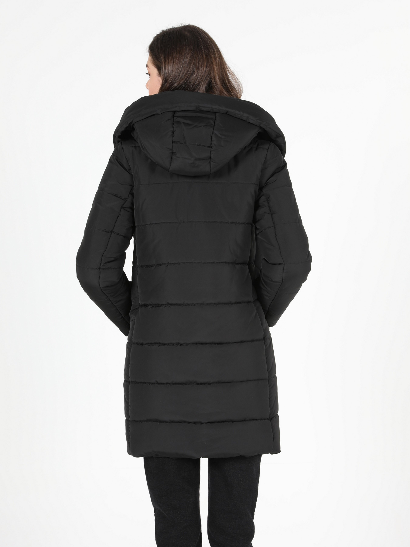 Куртки и дубленки Colin’s модель CL1050794BLK Куртки и дубленки Colin’s модель CL1050794BLK Фото