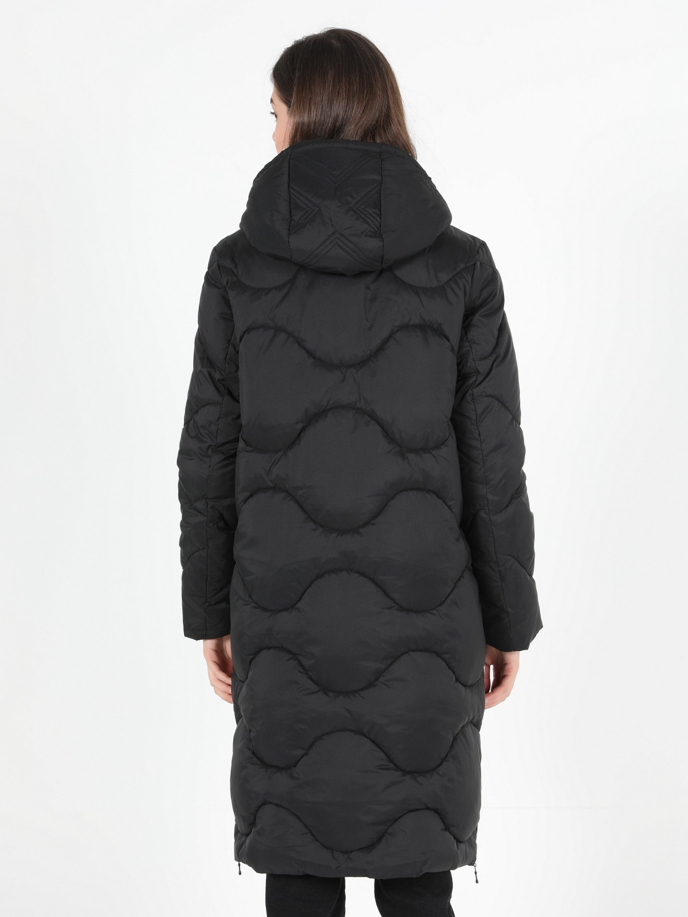 Пальто и плащи Colin’s модель CL1051076BLK Пальто и плащи Colin’s модель CL1051076BLK Фото
