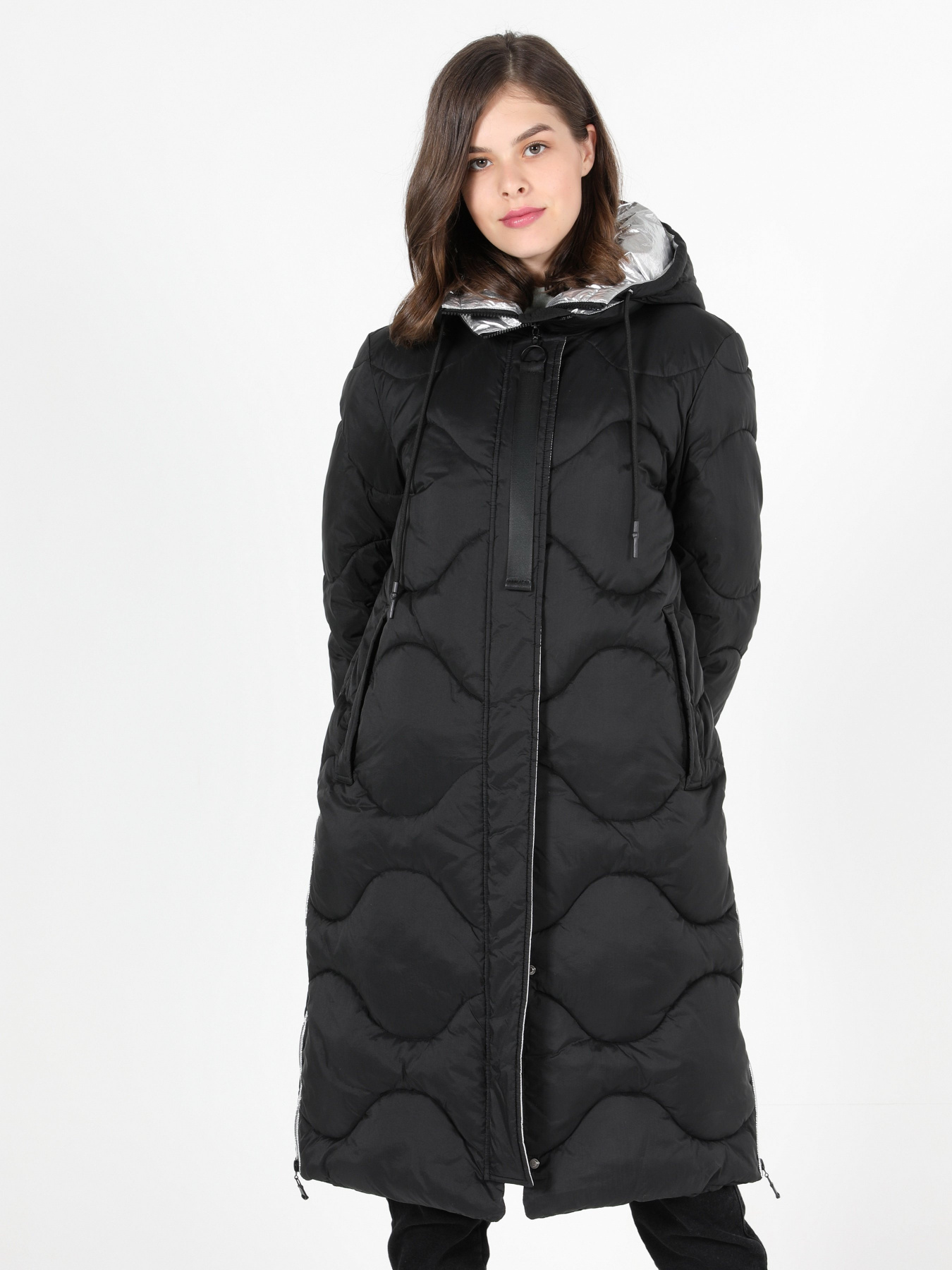 Пальто и плащи Colin’s модель CL1051076BLK Пальто и плащи Colin’s модель CL1051076BLK Фото
