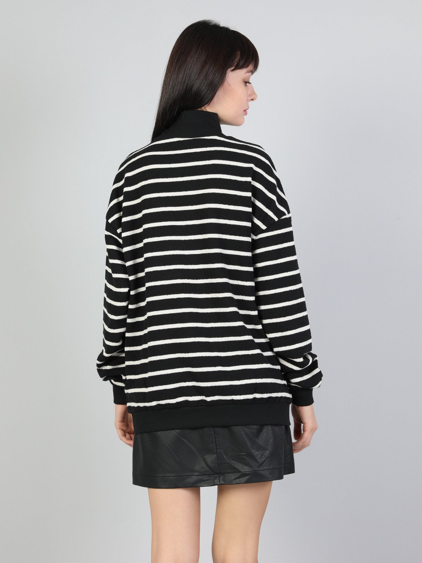 Светри та кардигани Colin’s модель CL1045592BLK Светри та кардигани Colin’s модель CL1045592BLK Фото