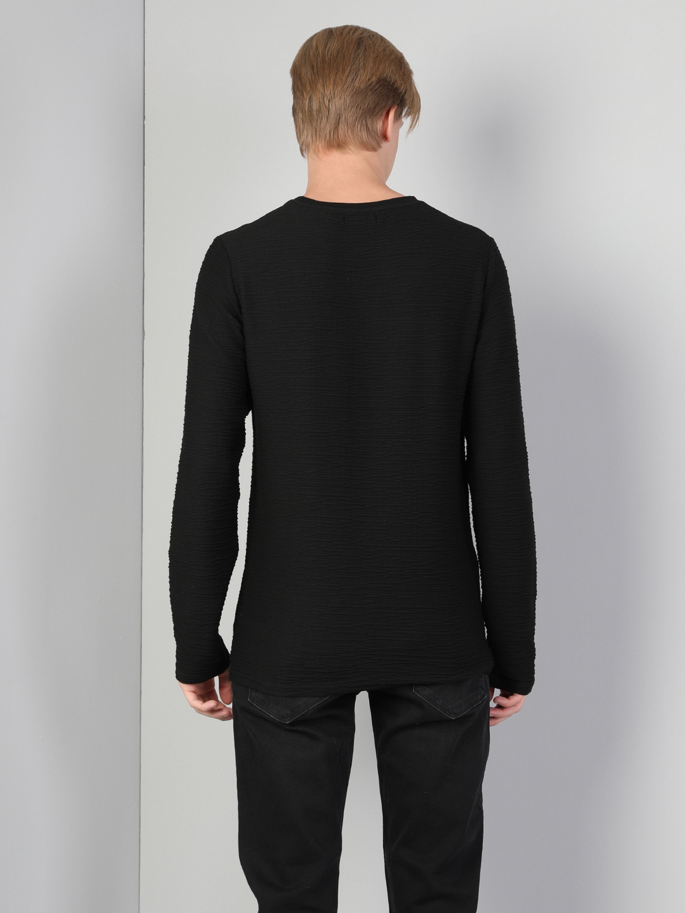 Худи и свитшоты Colin’s модель CL1045741BLK Худи и свитшоты Colin’s модель CL1045741BLK Фото