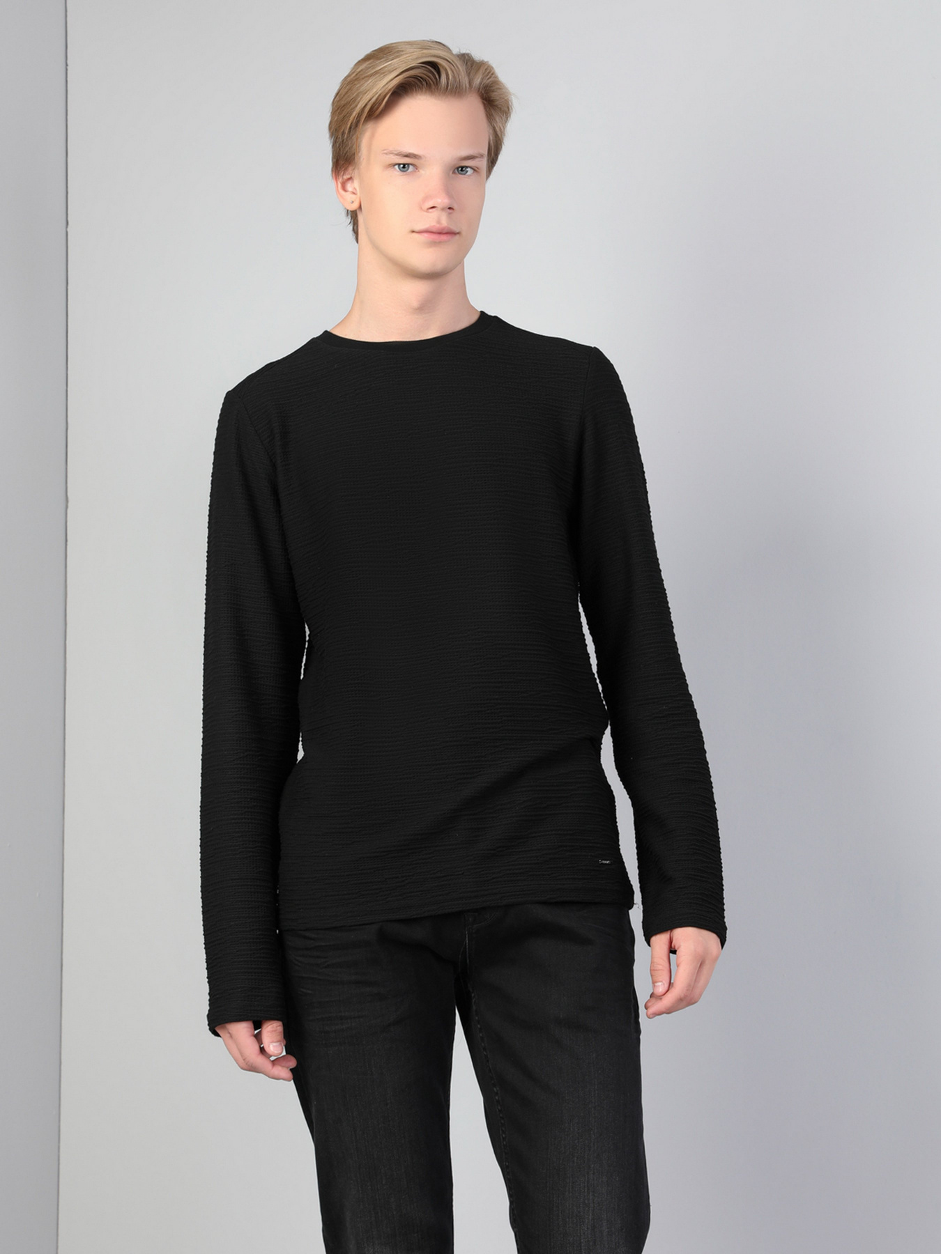 Худи и свитшоты Colin’s модель CL1045741BLK Худи и свитшоты Colin’s модель CL1045741BLK Фото