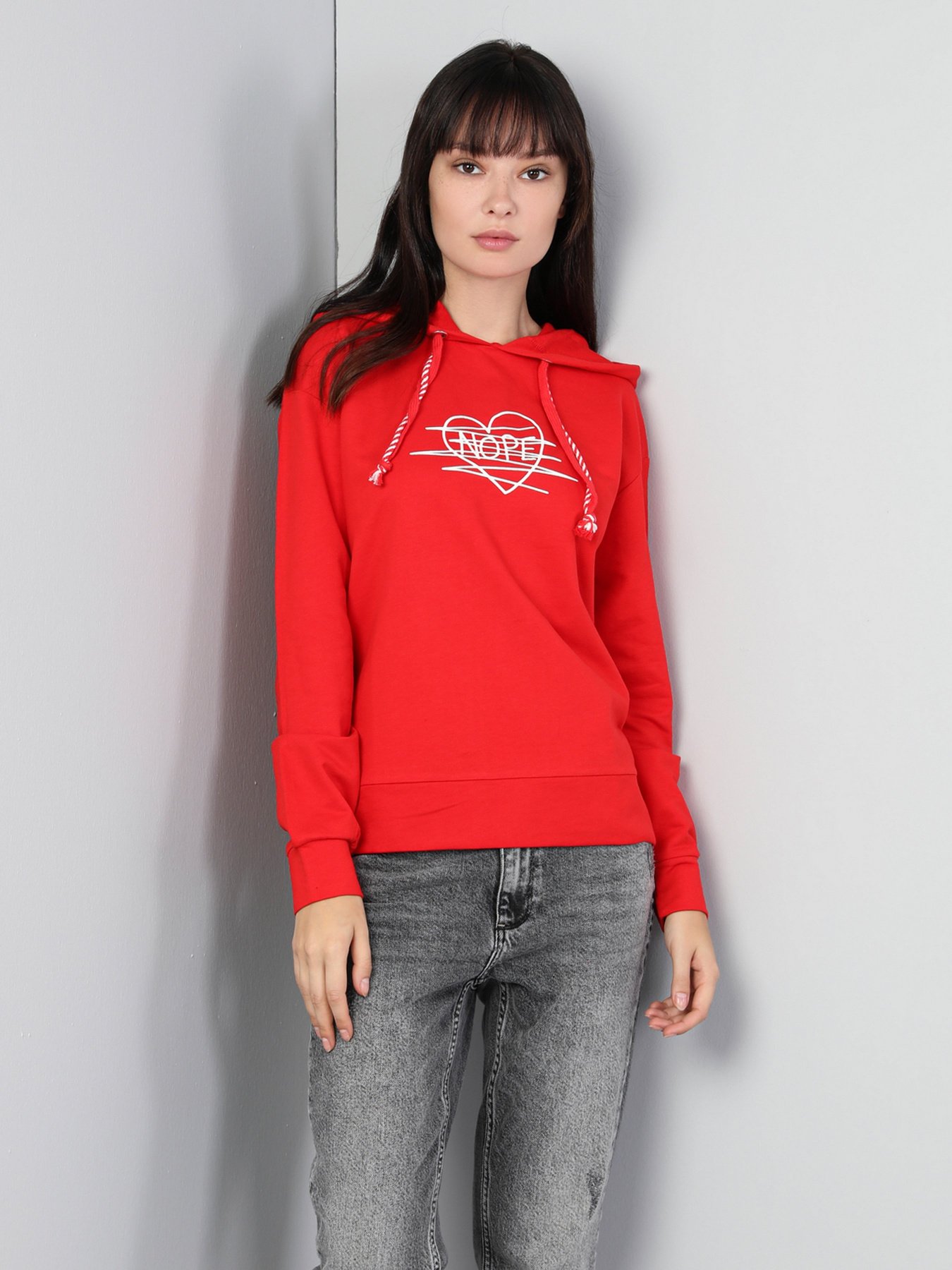 Худи и свитшоты Colin’s модель CL1046097RED Фото