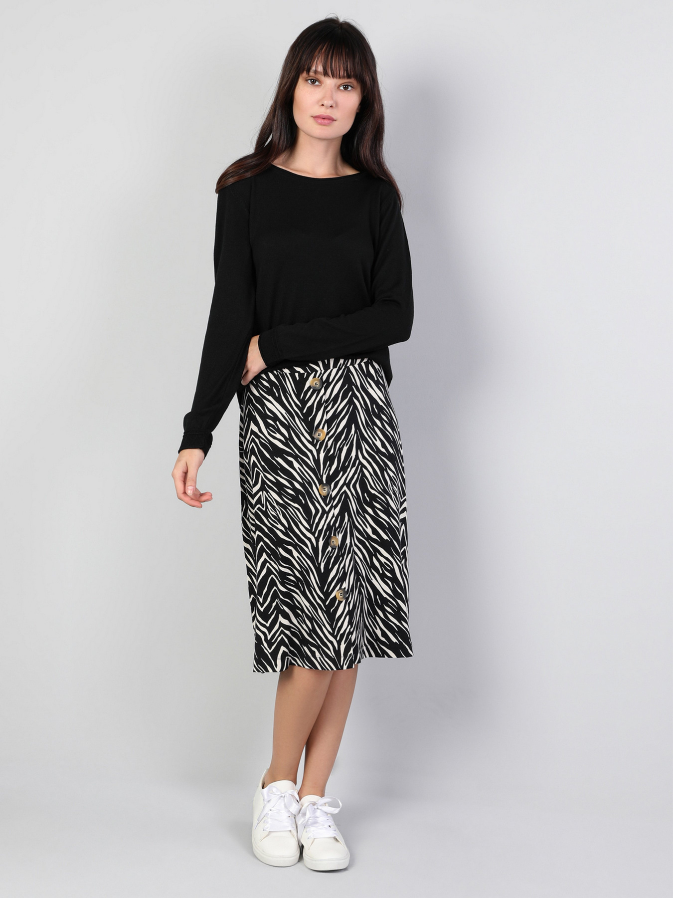 Юбки Colin’s модель CL1046392BLK Юбки Colin’s модель CL1046392BLK Фото