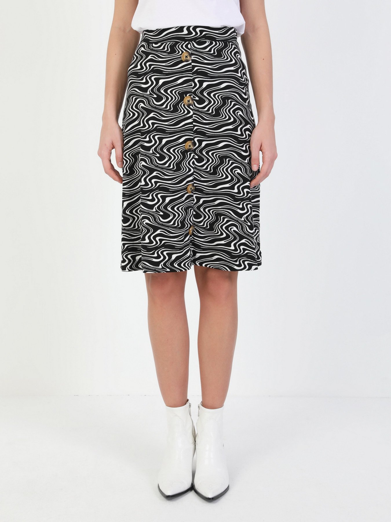 Юбки Colin’s модель CL1049519BLK Юбки Colin’s модель CL1049519BLK Фото