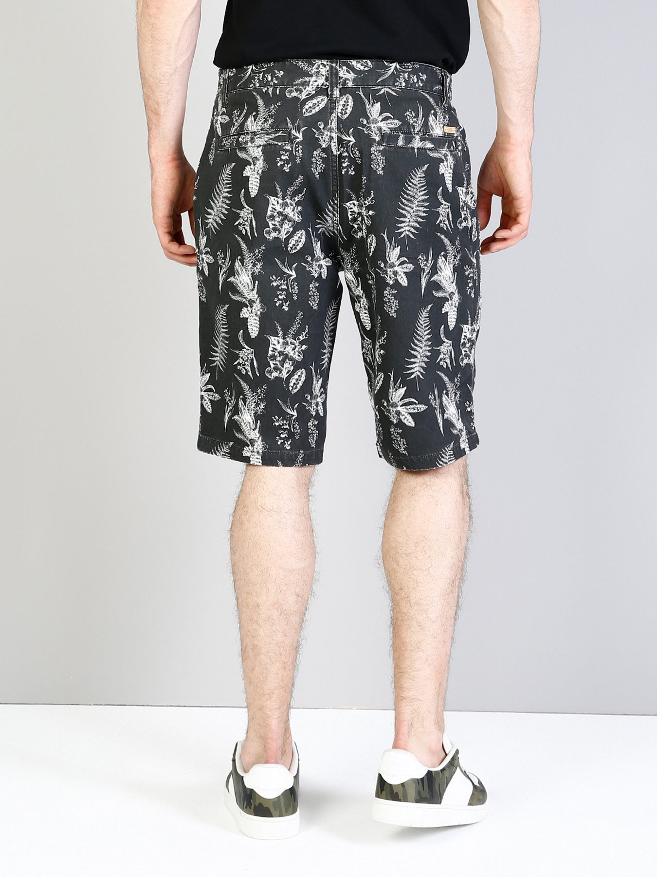 Шорты Colin’s модель CL1033268BLK Фото