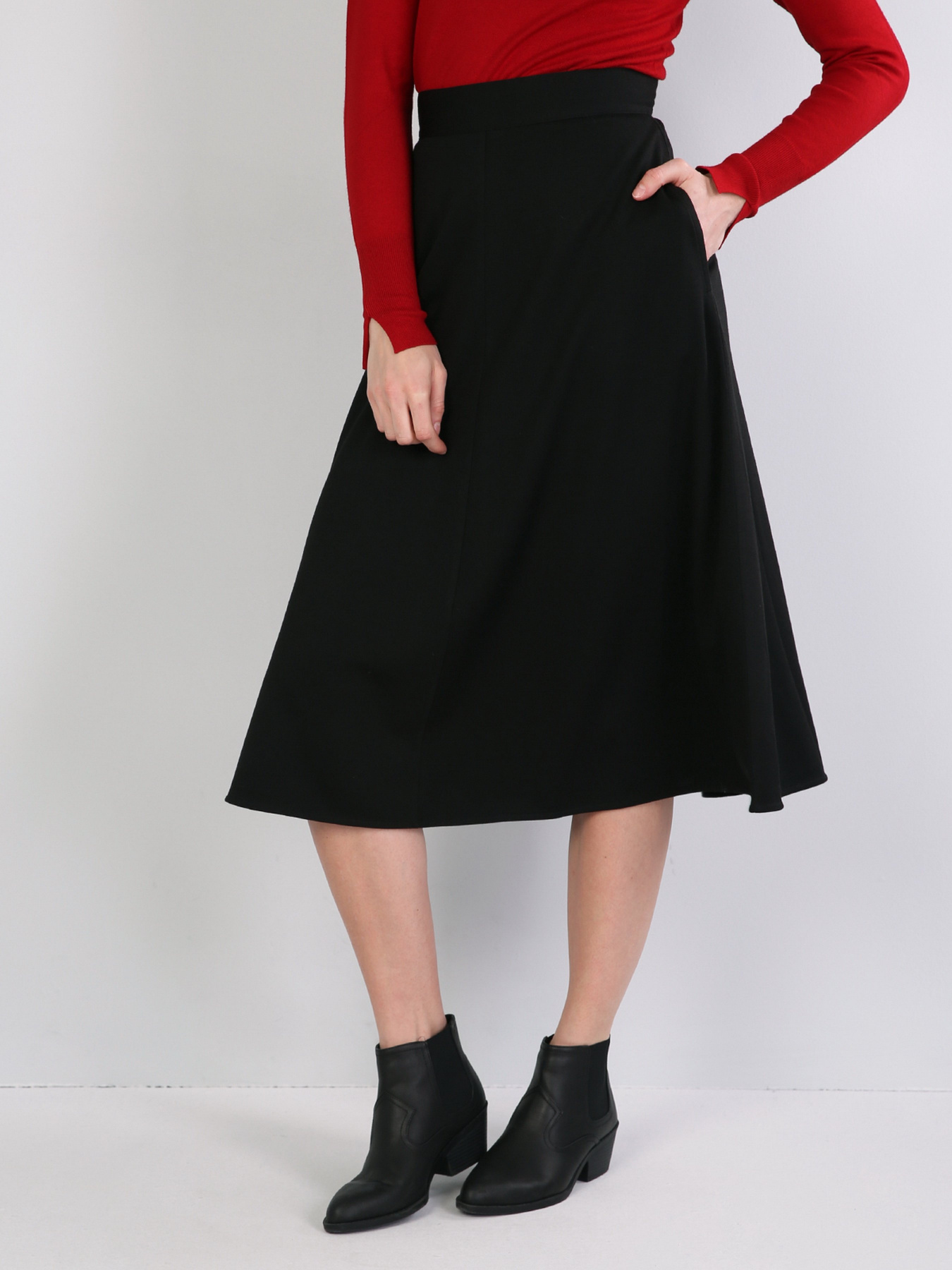 Юбки Colin’s модель CL1044921BLK Юбки Colin’s модель CL1044921BLK Фото