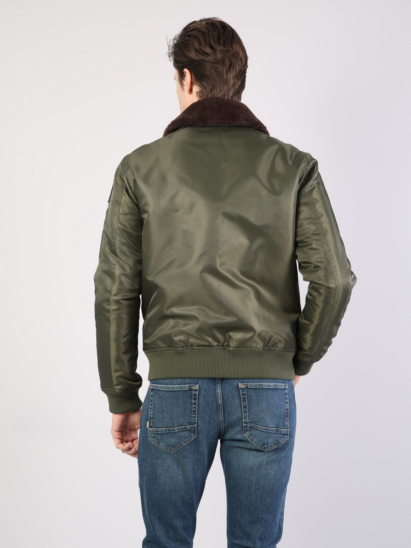 Куртки и дубленки Colin’s модель CL1034800GRN Куртки и дубленки Colin’s модель CL1034800GRN Фото