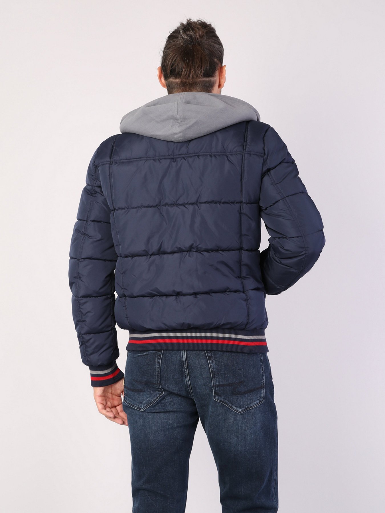 Куртки и дубленки Colin’s модель CL1034840NAV Куртки и дубленки Colin’s модель CL1034840NAV Фото