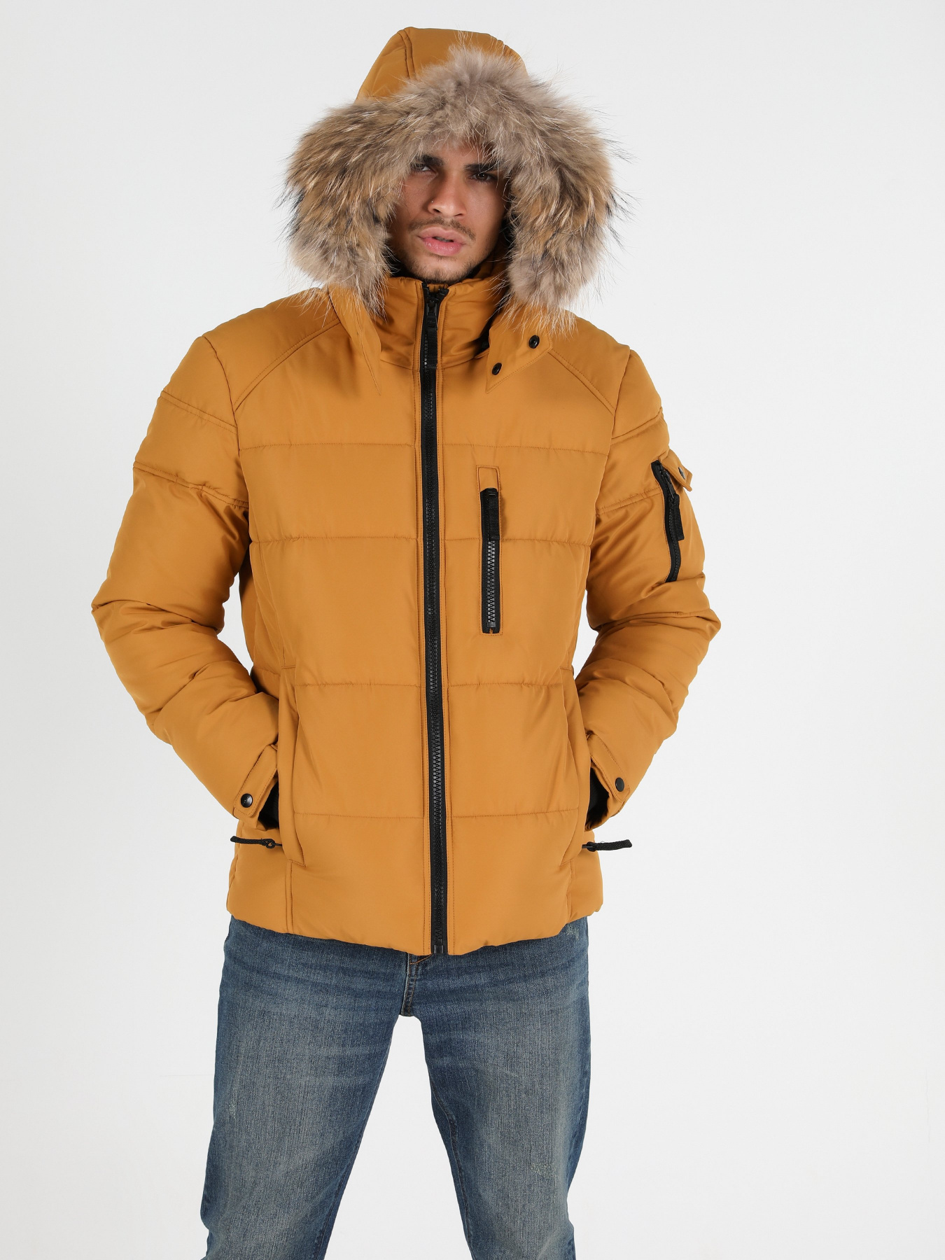 Куртки и дубленки Colin’s модель CL1035958YLW Куртки и дубленки Colin’s модель CL1035958YLW Фото