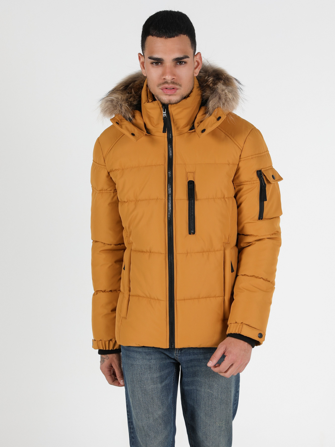 Куртки и дубленки Colin’s модель CL1035958YLW Куртки и дубленки Colin’s модель CL1035958YLW Фото