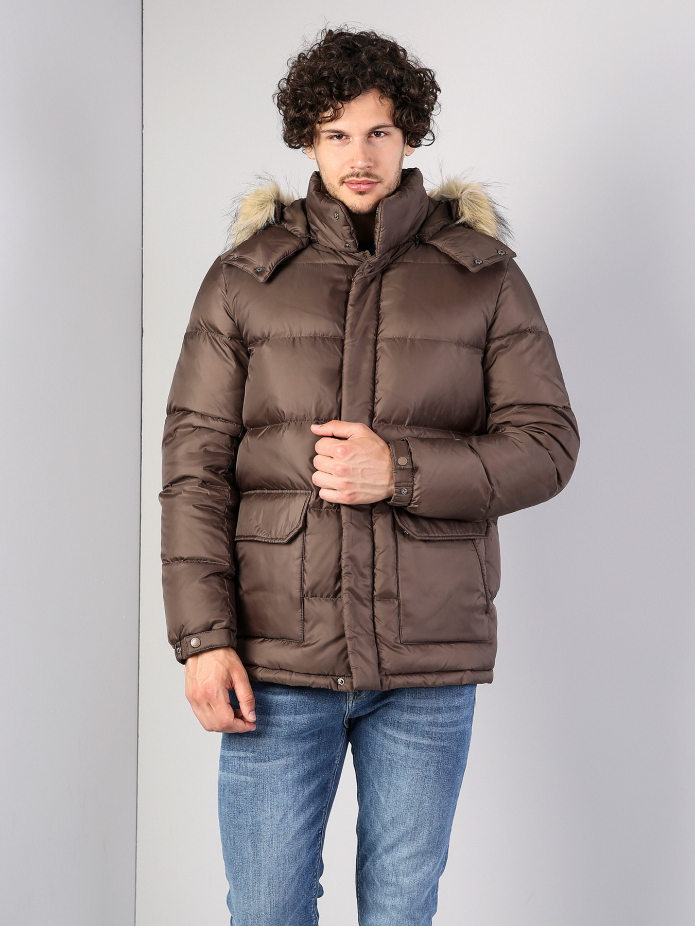 Куртки и дубленки Colin’s модель CL1036064DBG Куртки и дубленки Colin’s модель CL1036064DBG Фото