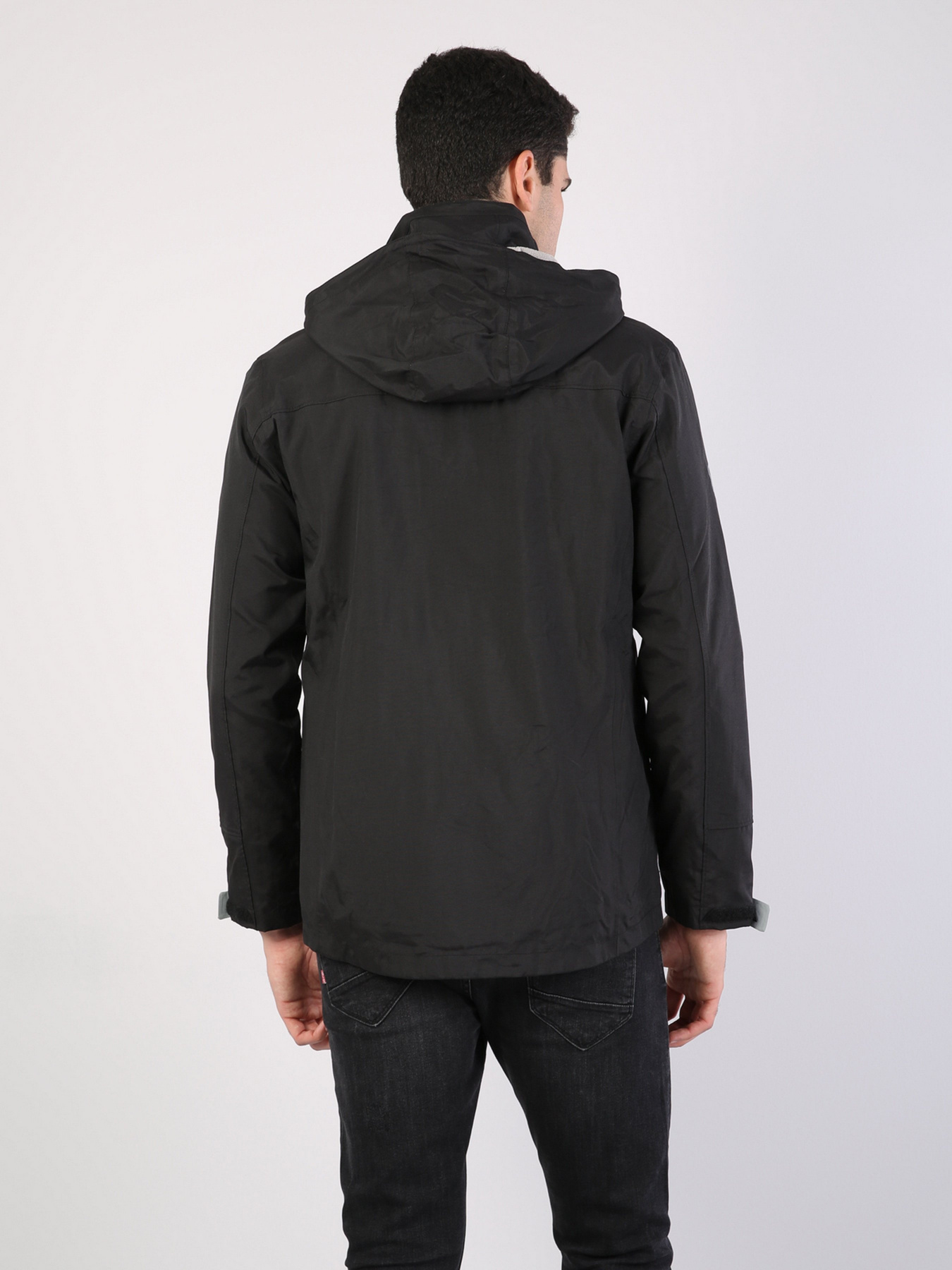 Куртки та дублянки Colin’s модель CL1037004BLK Куртки та дублянки Colin’s модель CL1037004BLK Фото