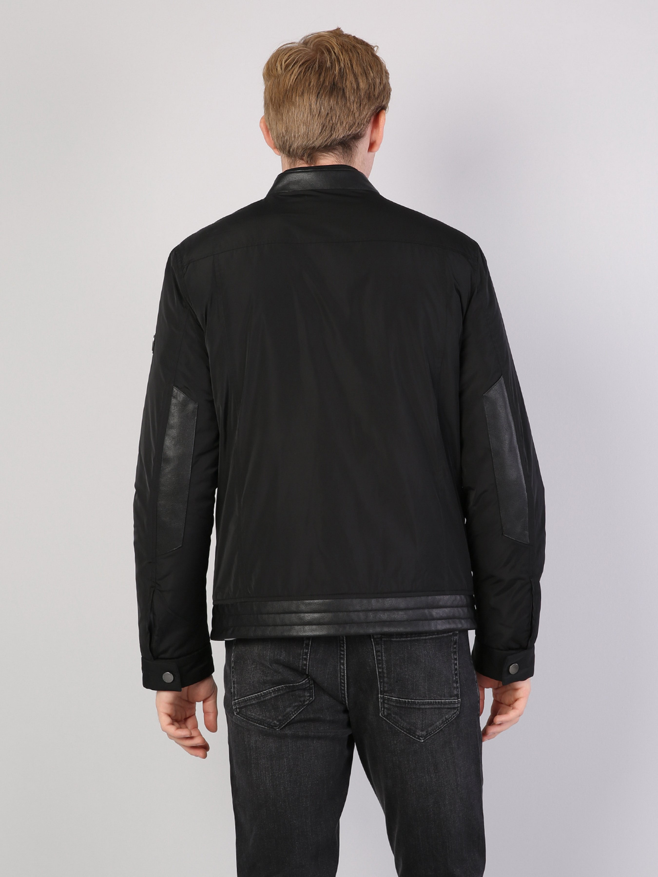 Куртки та дублянки Colin’s модель CL1041246BLK Куртки та дублянки Colin’s модель CL1041246BLK Фото