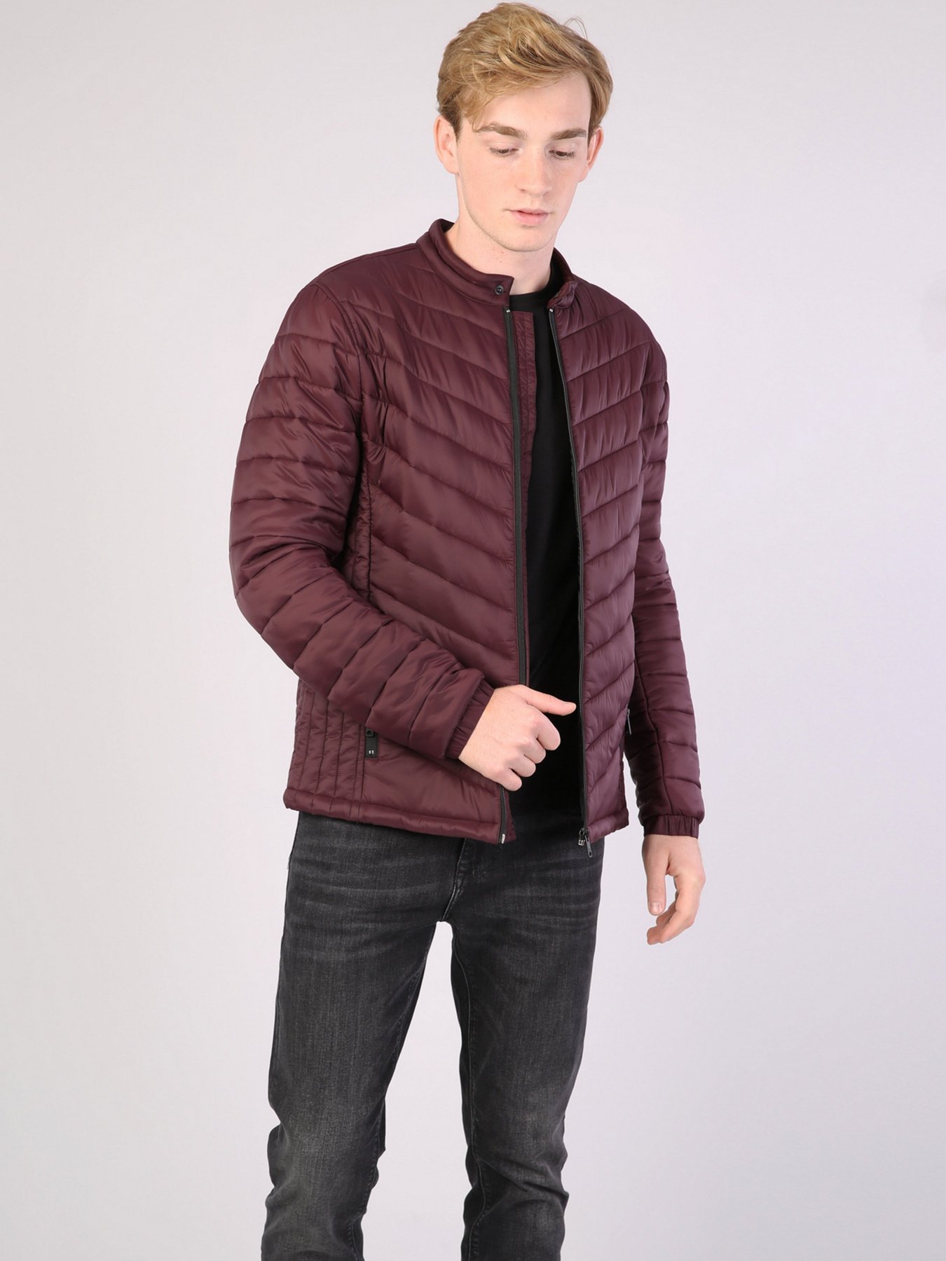Куртки та дублянки Colin’s модель CL1041547BRD Куртки та дублянки Colin’s модель CL1041547BRD Фото