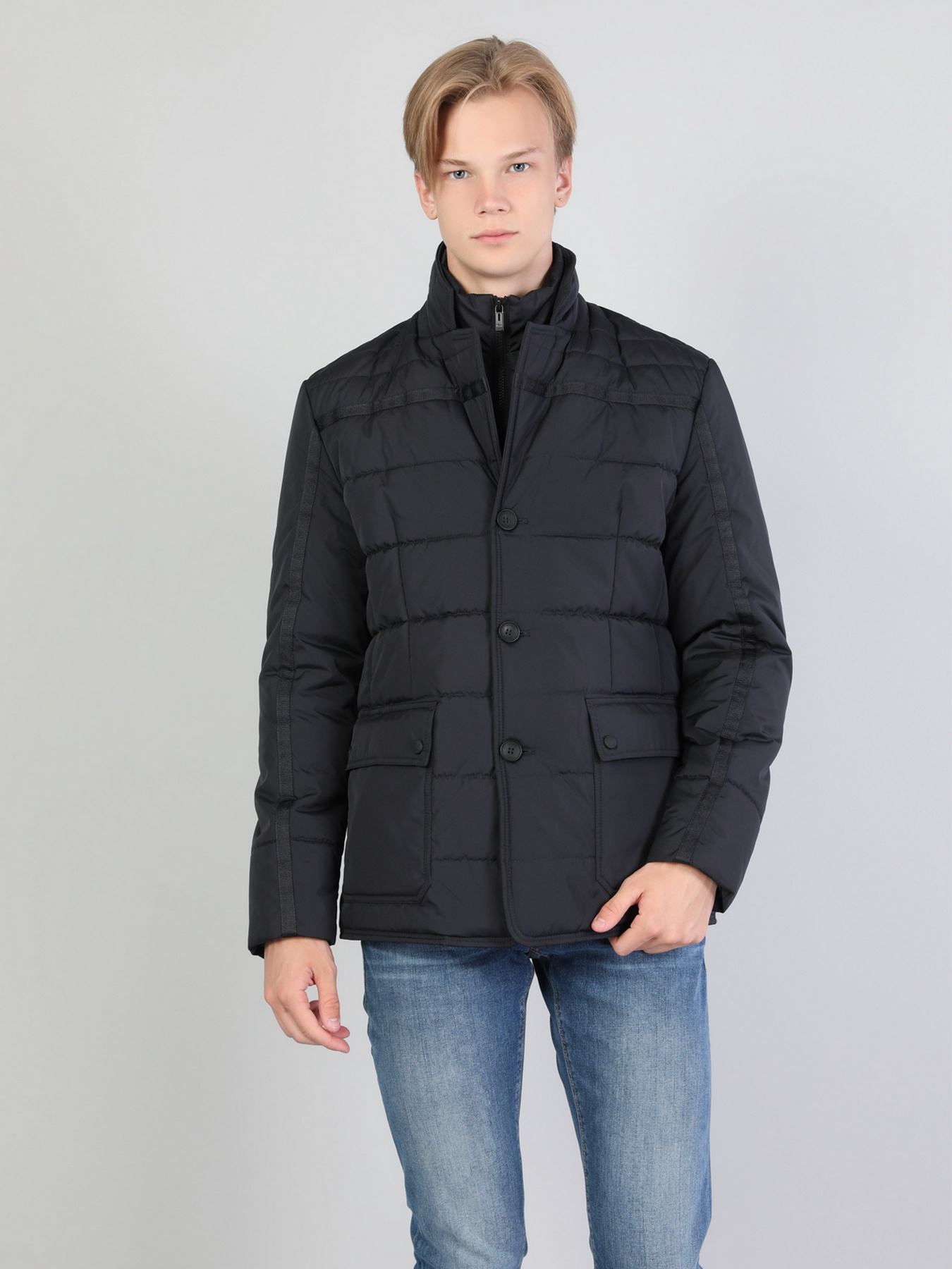 Куртки та дублянки Colin’s модель CL1045112NAV Куртки та дублянки Colin’s модель CL1045112NAV Фото