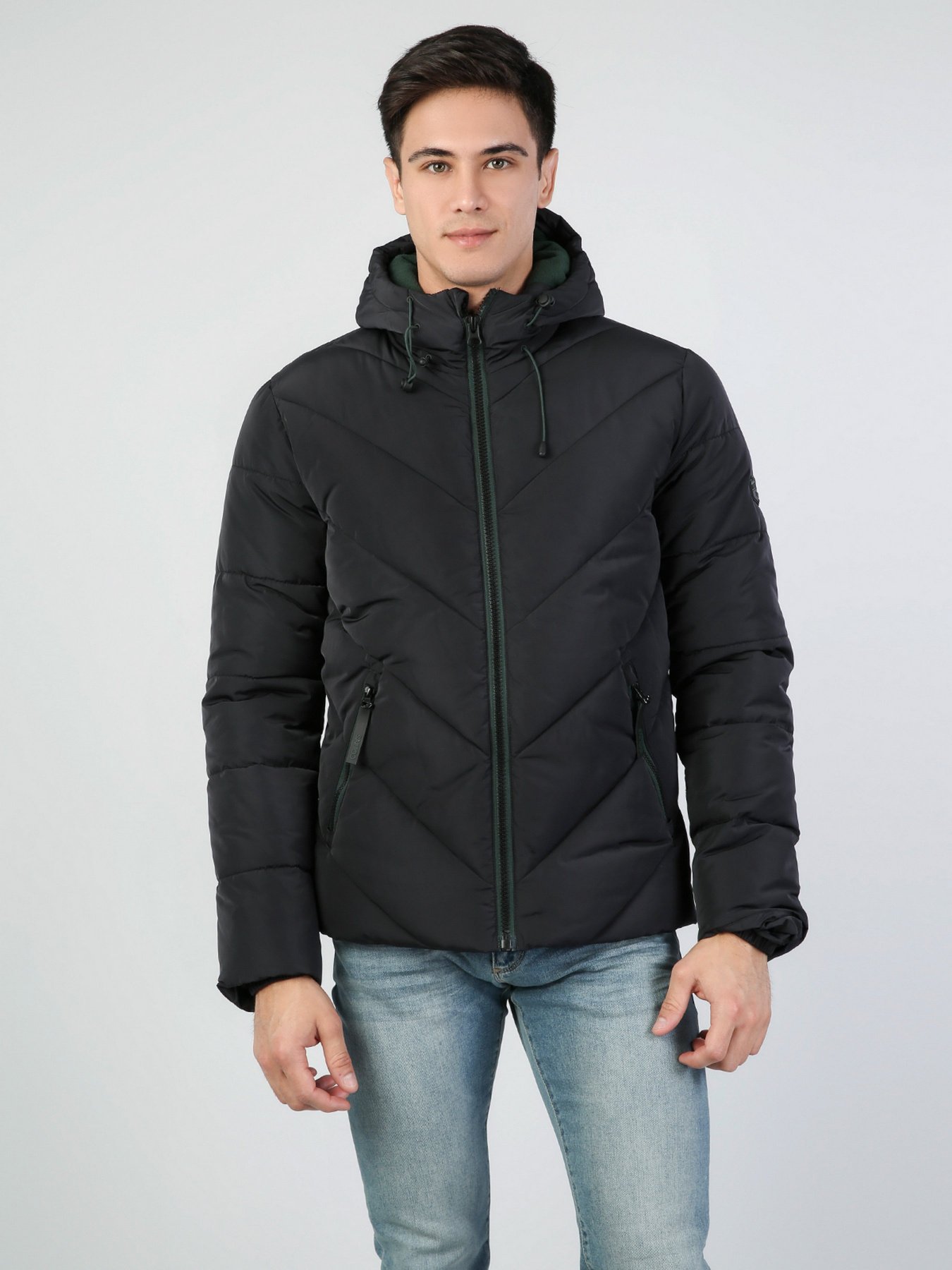 Куртки и дубленки Colin’s модель CL1045507BLK Куртки и дубленки Colin’s модель CL1045507BLK Фото