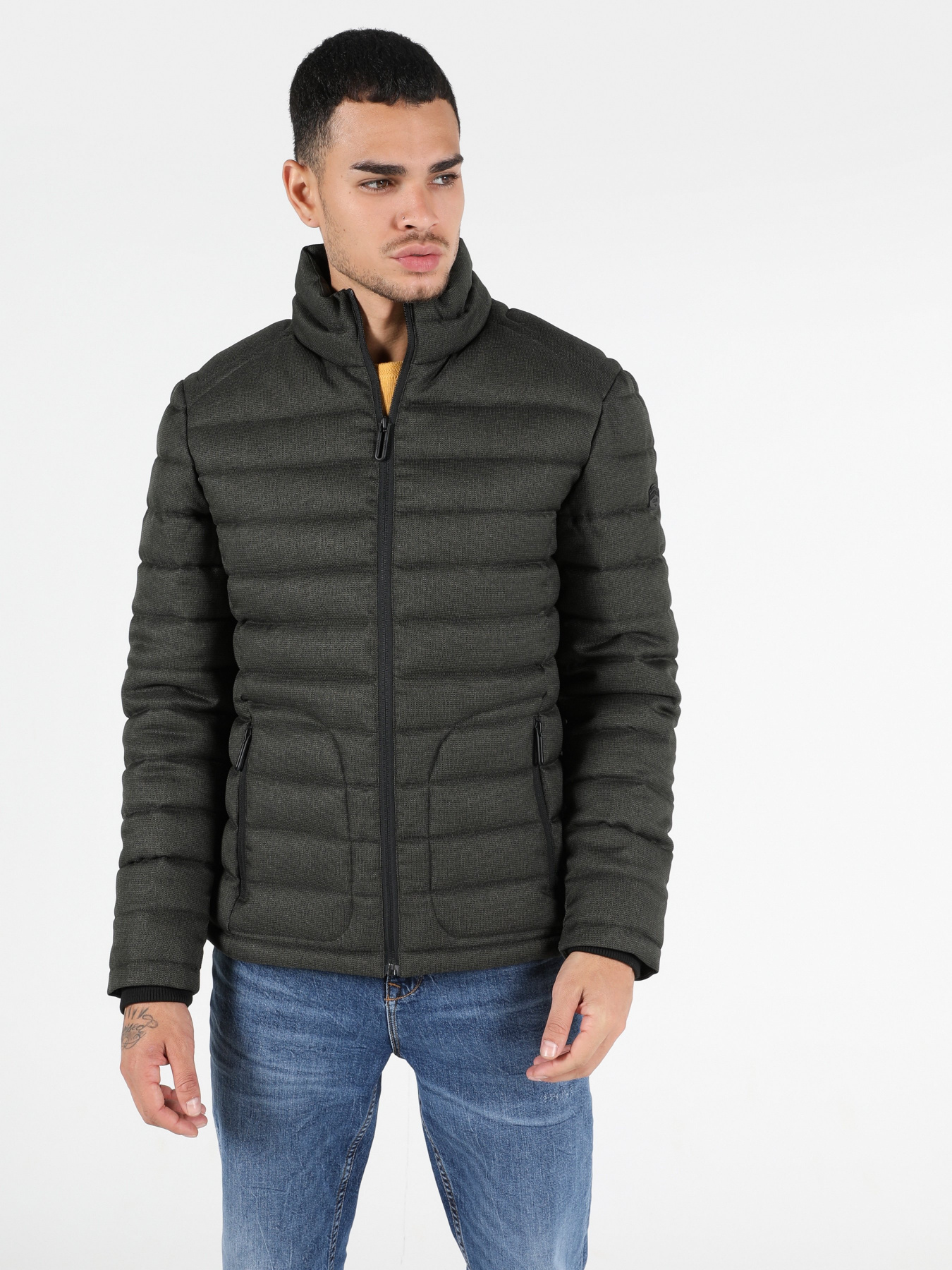 Куртки и дубленки Colin’s модель CL1045509KHA Куртки и дубленки Colin’s модель CL1045509KHA Фото