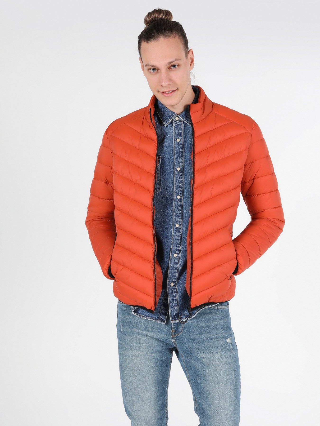 Куртки та дублянки Colin’s модель CL1047839BOR Куртки та дублянки Colin’s модель CL1047839BOR Фото