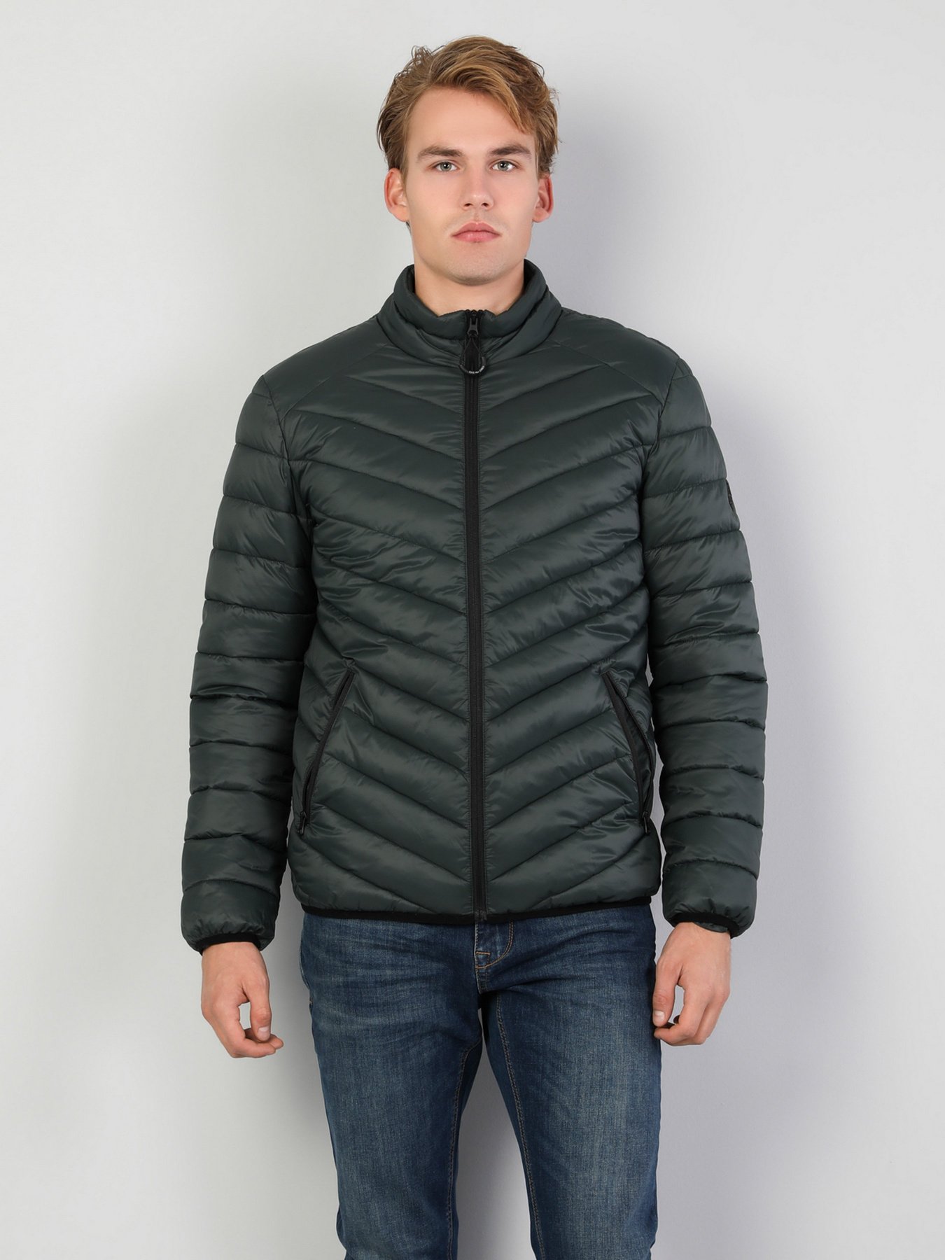 Куртки та дублянки Colin’s модель CL1047839GRE Куртки та дублянки Colin’s модель CL1047839GRE Фото