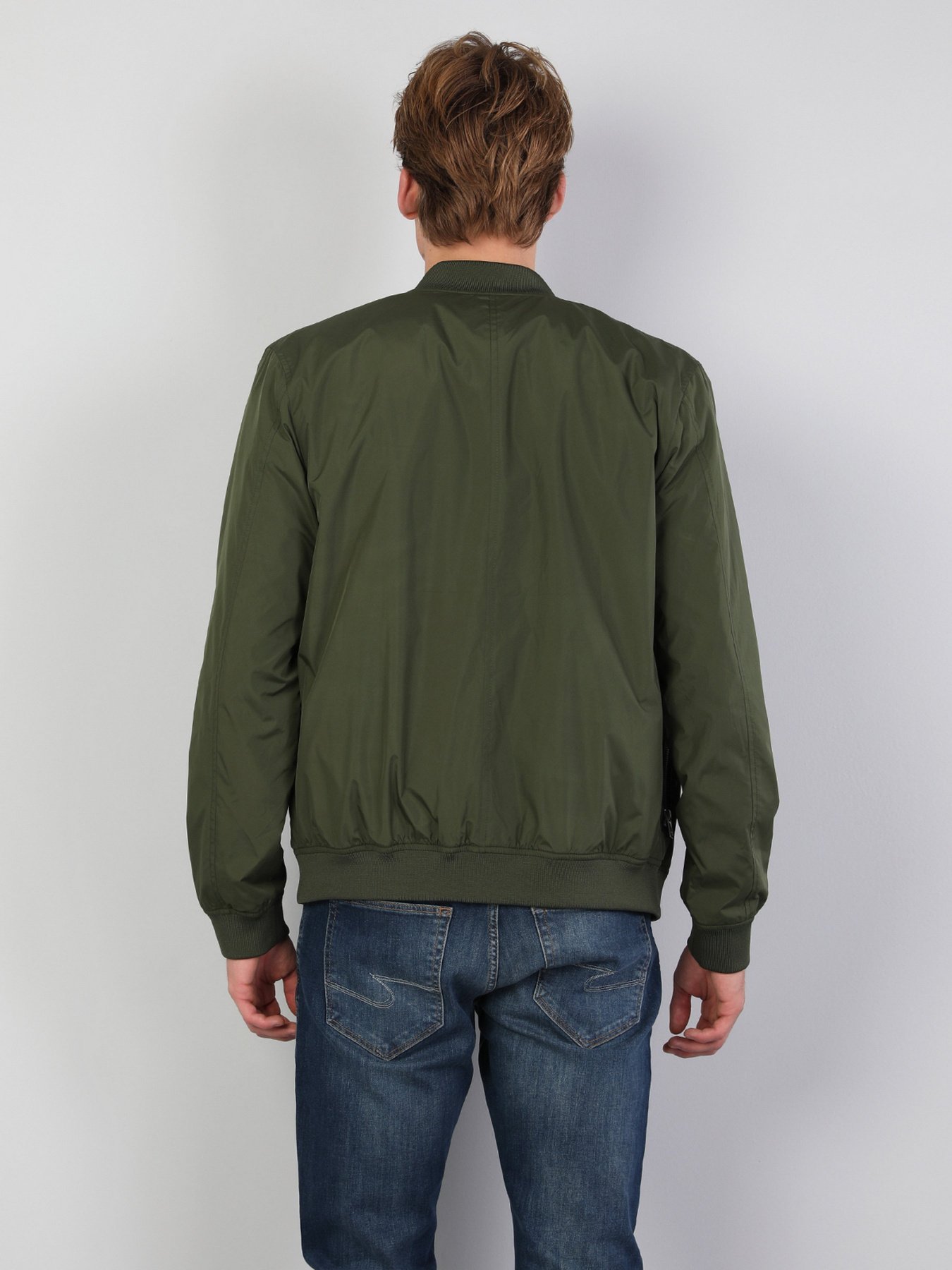 Куртки и дубленки Colin’s модель CL1047911KHA Куртки и дубленки Colin’s модель CL1047911KHA Фото