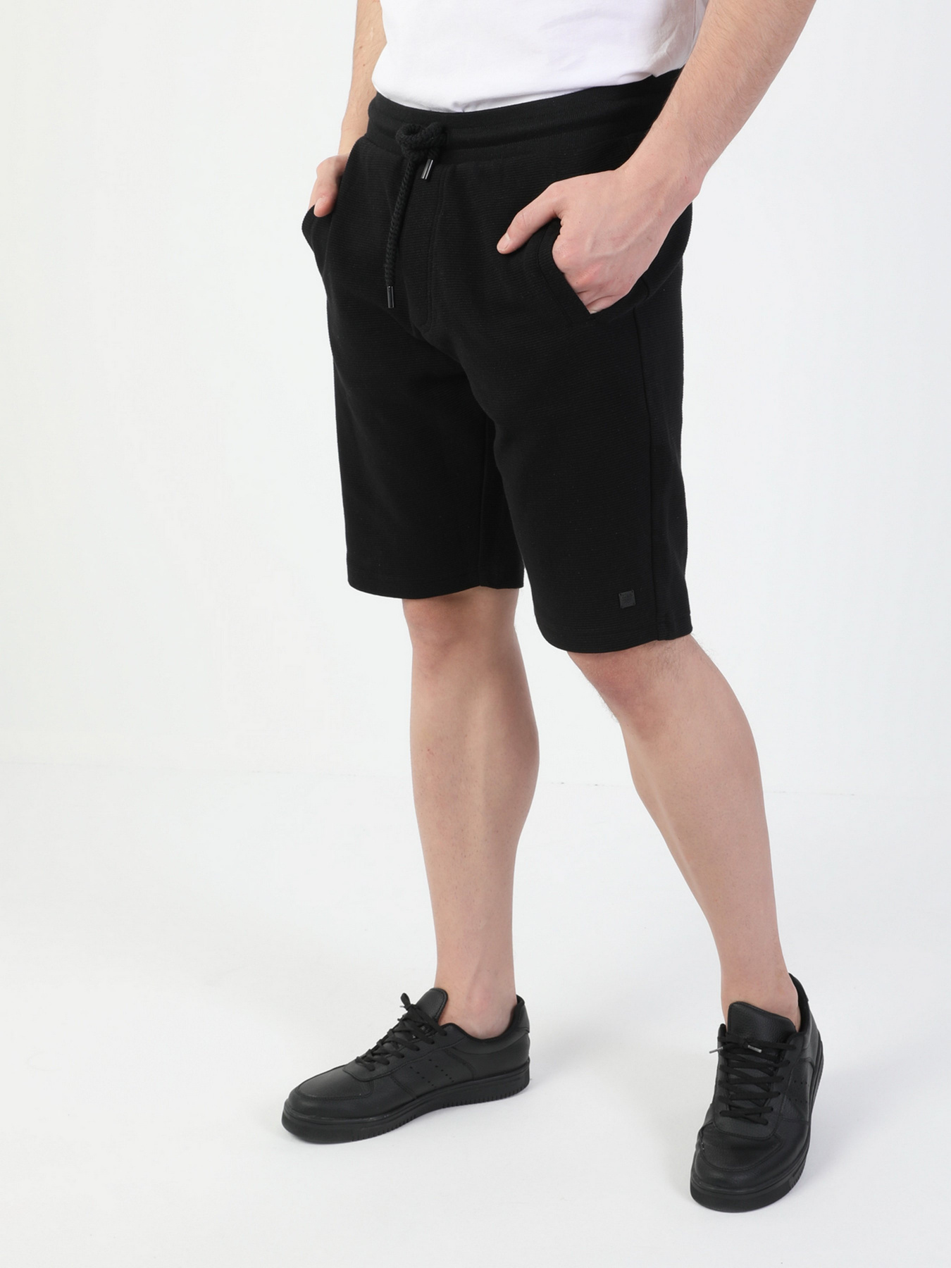 Шорти Colin’s модель CL1049501BLK Шорти Colin’s модель CL1049501BLK Фото