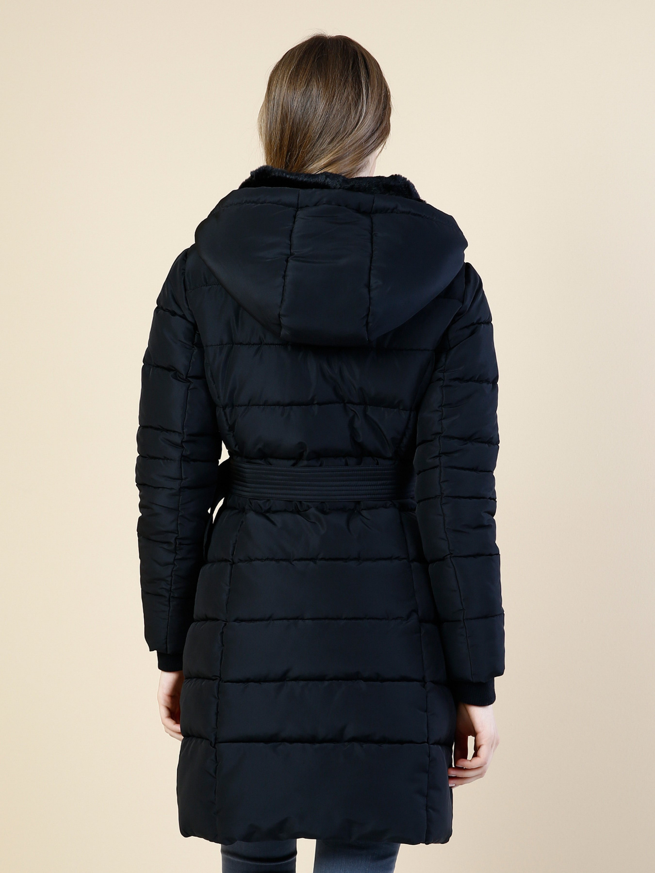 Пальто и плащи Colin’s модель CL1029579BLK Пальто и плащи Colin’s модель CL1029579BLK Фото