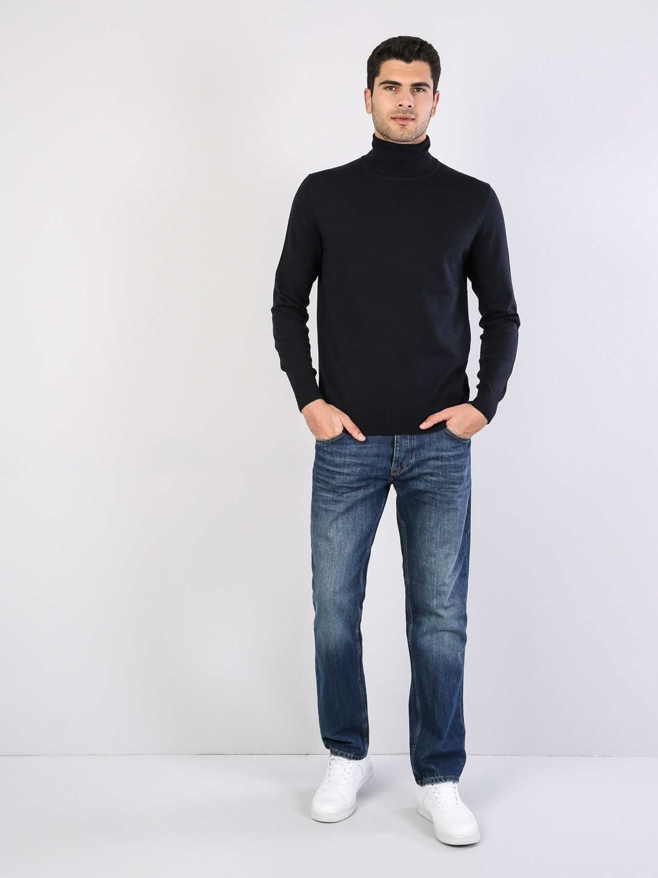 Свитры и кардиганы Colin’s модель CL1023624MNV Свитры и кардиганы Colin’s модель CL1023624MNV Фото