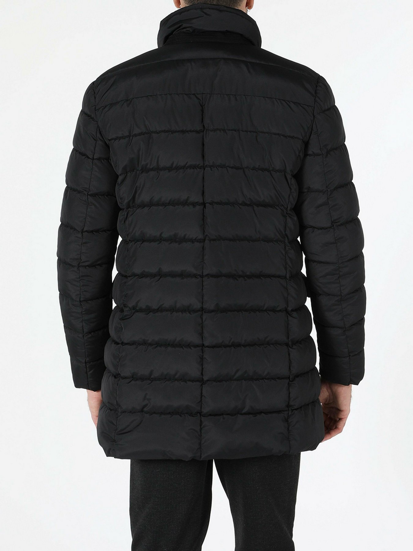 Куртки и дубленки Colin’s модель CL1055584BLK Фото