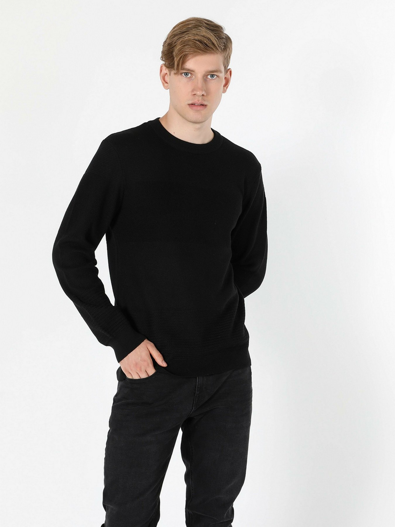 Светри та кардигани Colin’s модель CL1056032BLK Фото