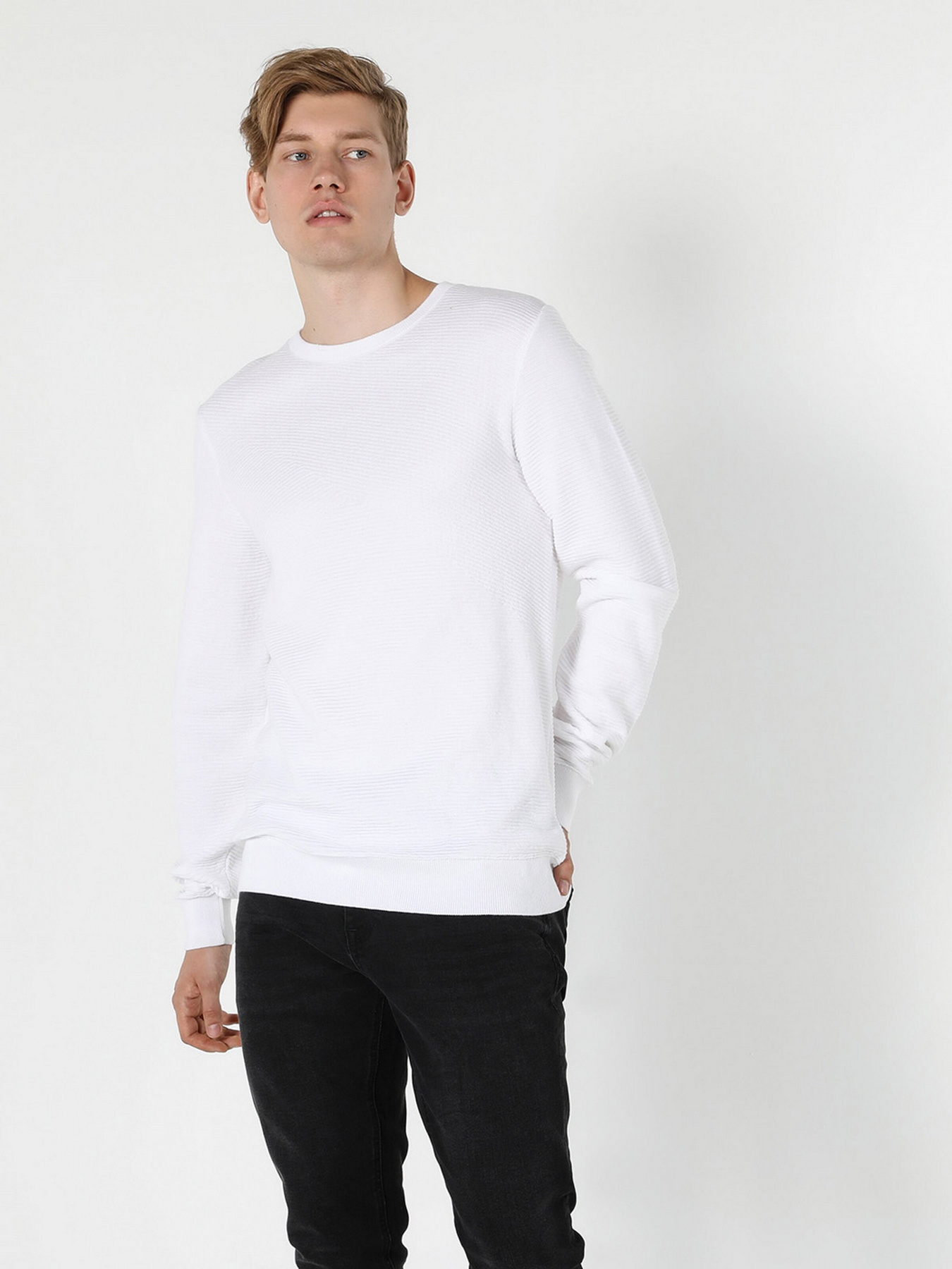 Свитры и кардиганы Colin’s модель CL1056030WHT Фото