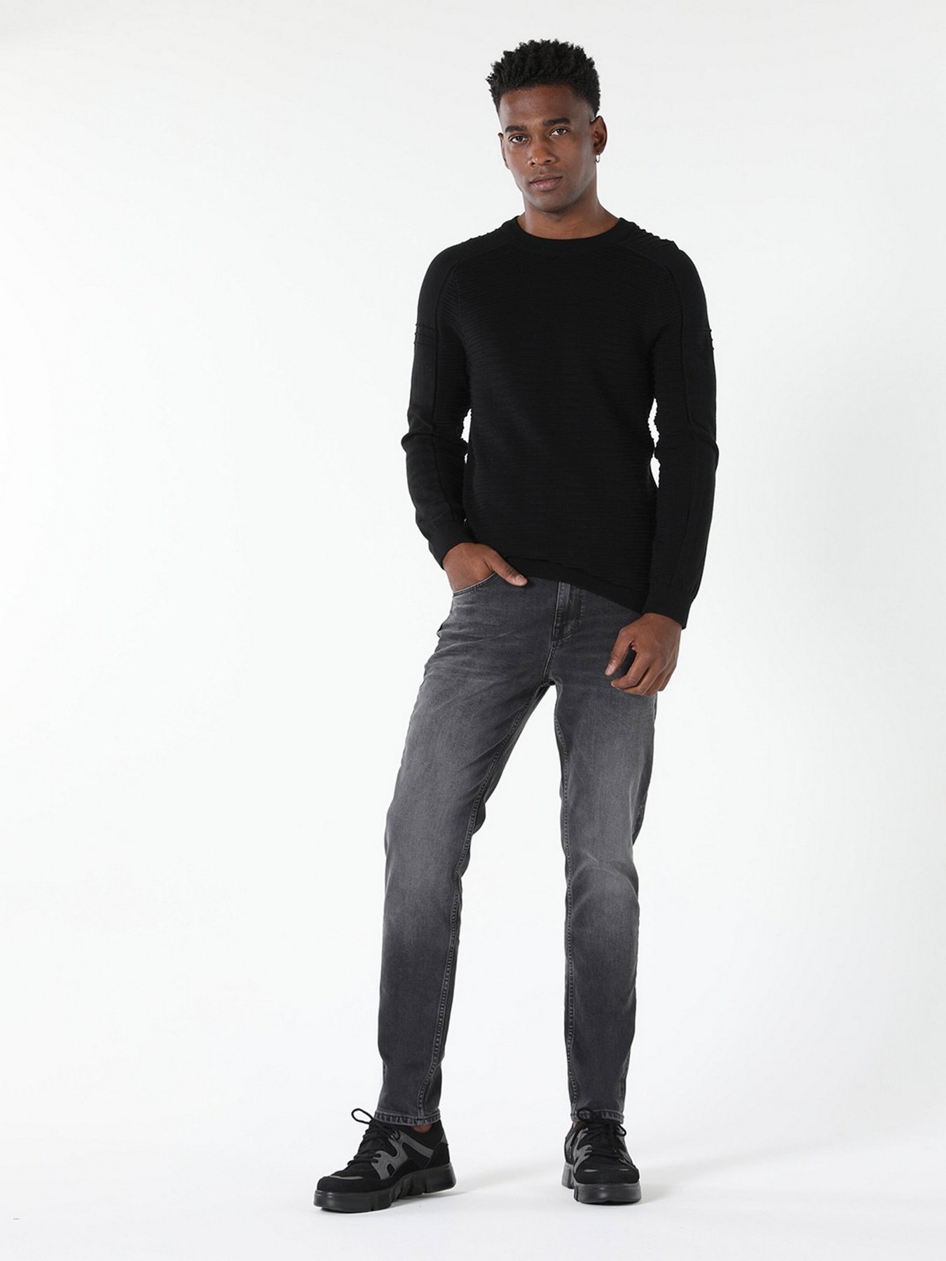Свитры и кардиганы Colin’s модель CL1056364BLK Свитры и кардиганы Colin’s модель CL1056364BLK Фото