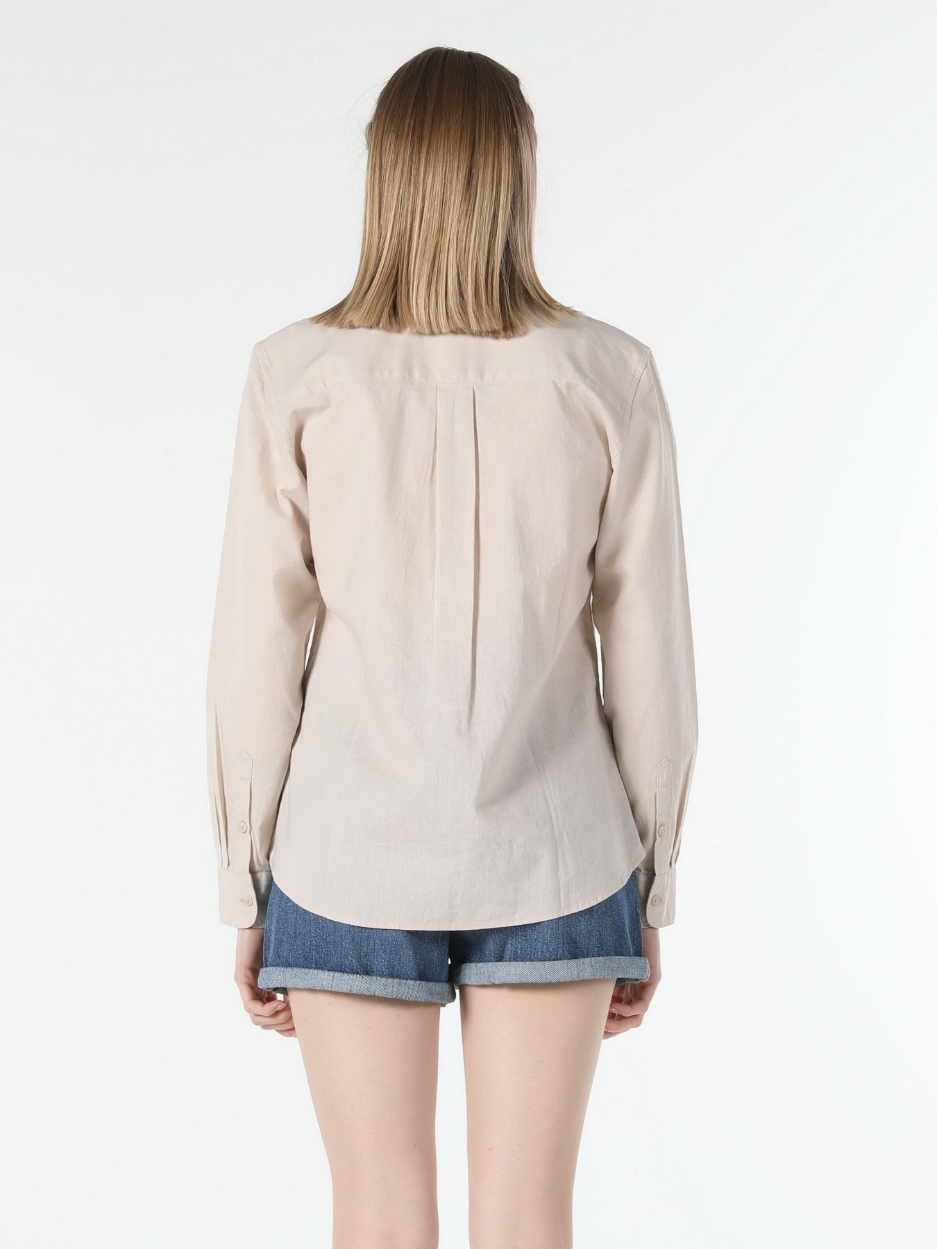 Рубашки Colin’s модель CL1058517BEI Рубашки Colin’s модель CL1058517BEI Фото