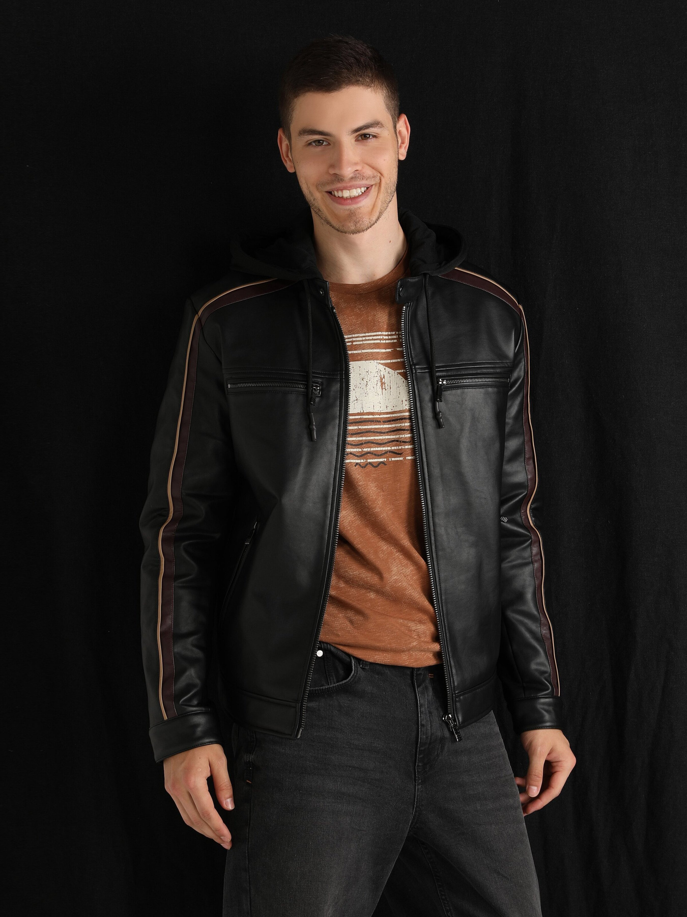 Куртки та дублянки Colin’s модель CL1060746BLK Фото