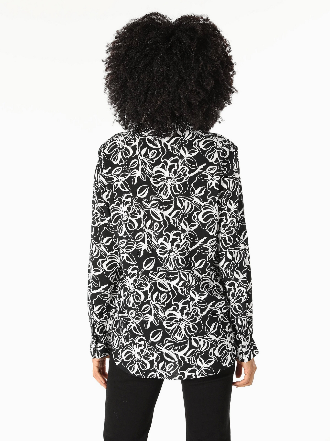 Сорочки Colin’s модель CL1060142BLK Сорочки Colin’s модель CL1060142BLK Фото
