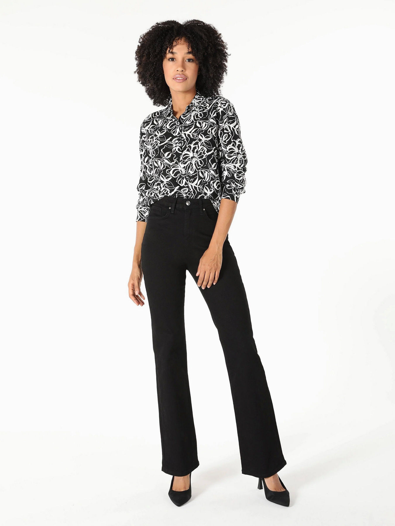 Сорочки Colin’s модель CL1060142BLK Сорочки Colin’s модель CL1060142BLK Фото
