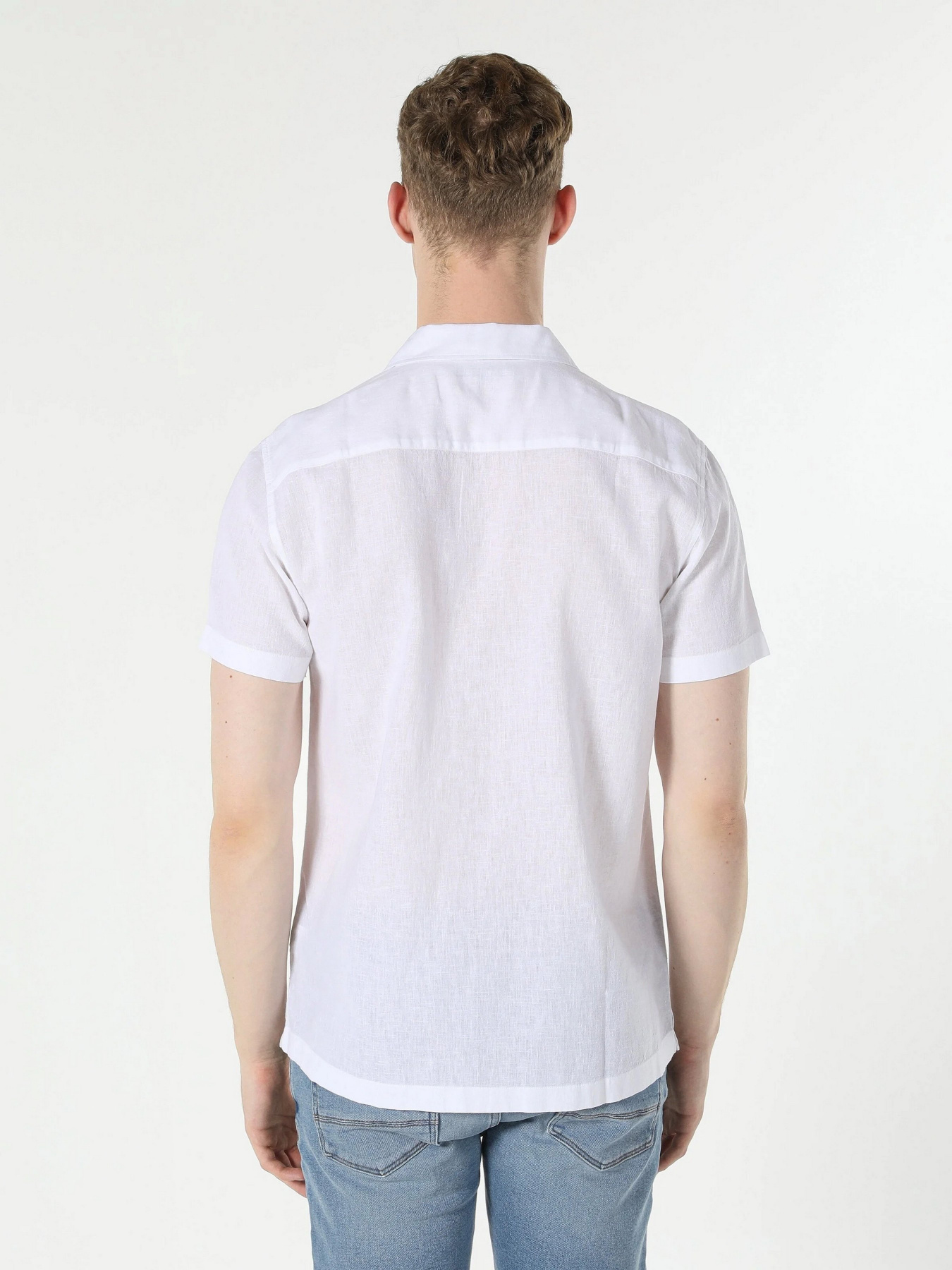 Сорочки Colin’s модель CL1048299WHT Сорочки Colin’s модель CL1048299WHT Фото