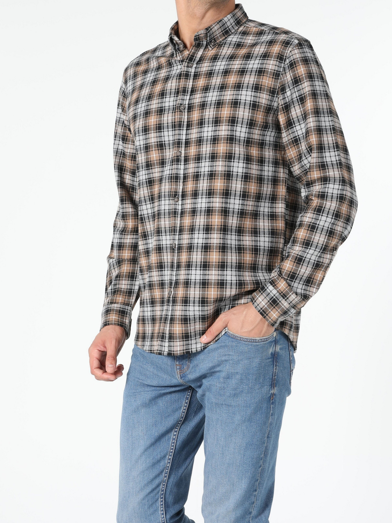 Рубашки Colin’s модель CL1055045BEI Рубашки Colin’s модель CL1055045BEI Фото