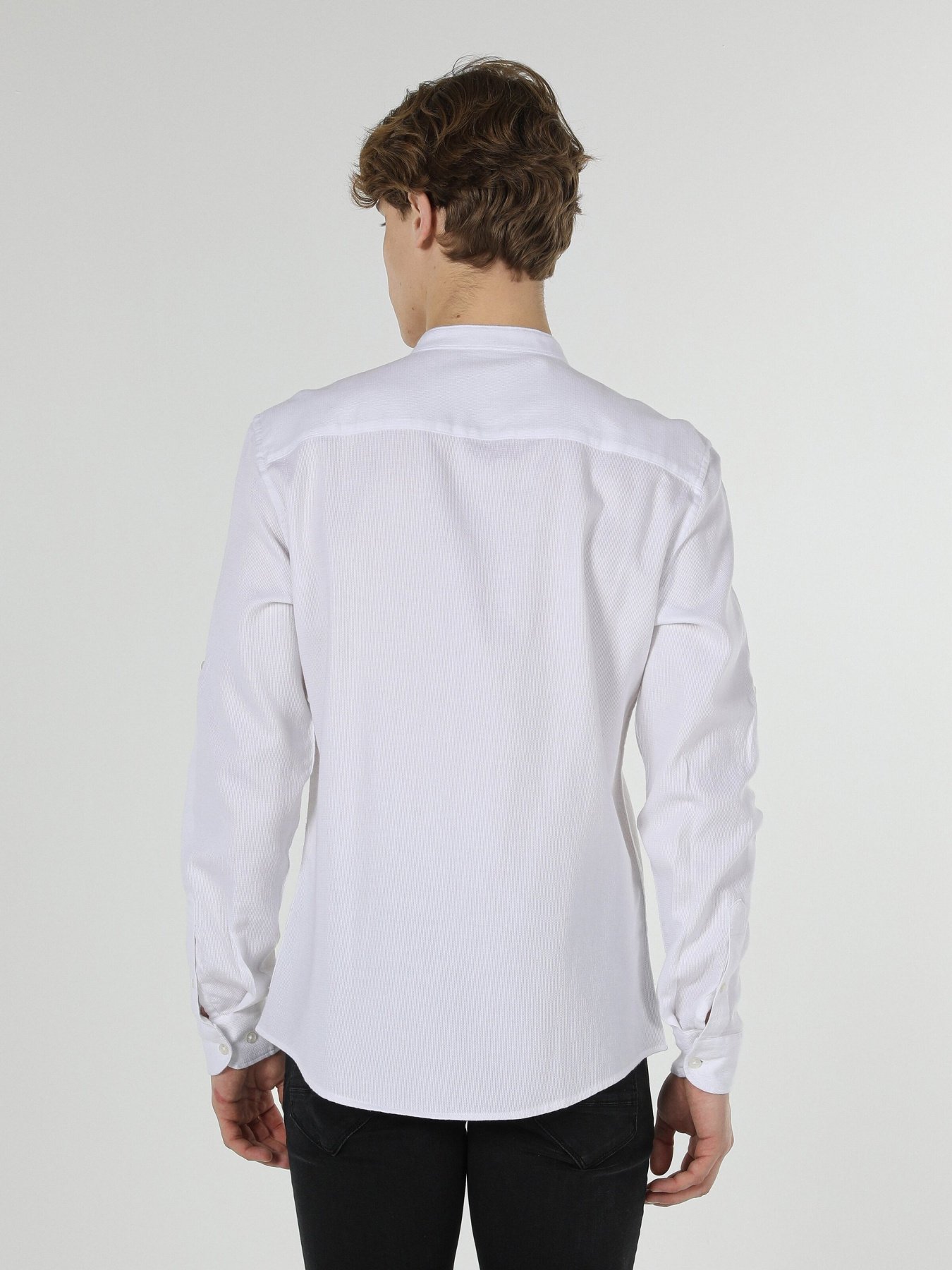 Рубашки Colin’s модель CL1057488WHT Рубашки Colin’s модель CL1057488WHT Фото