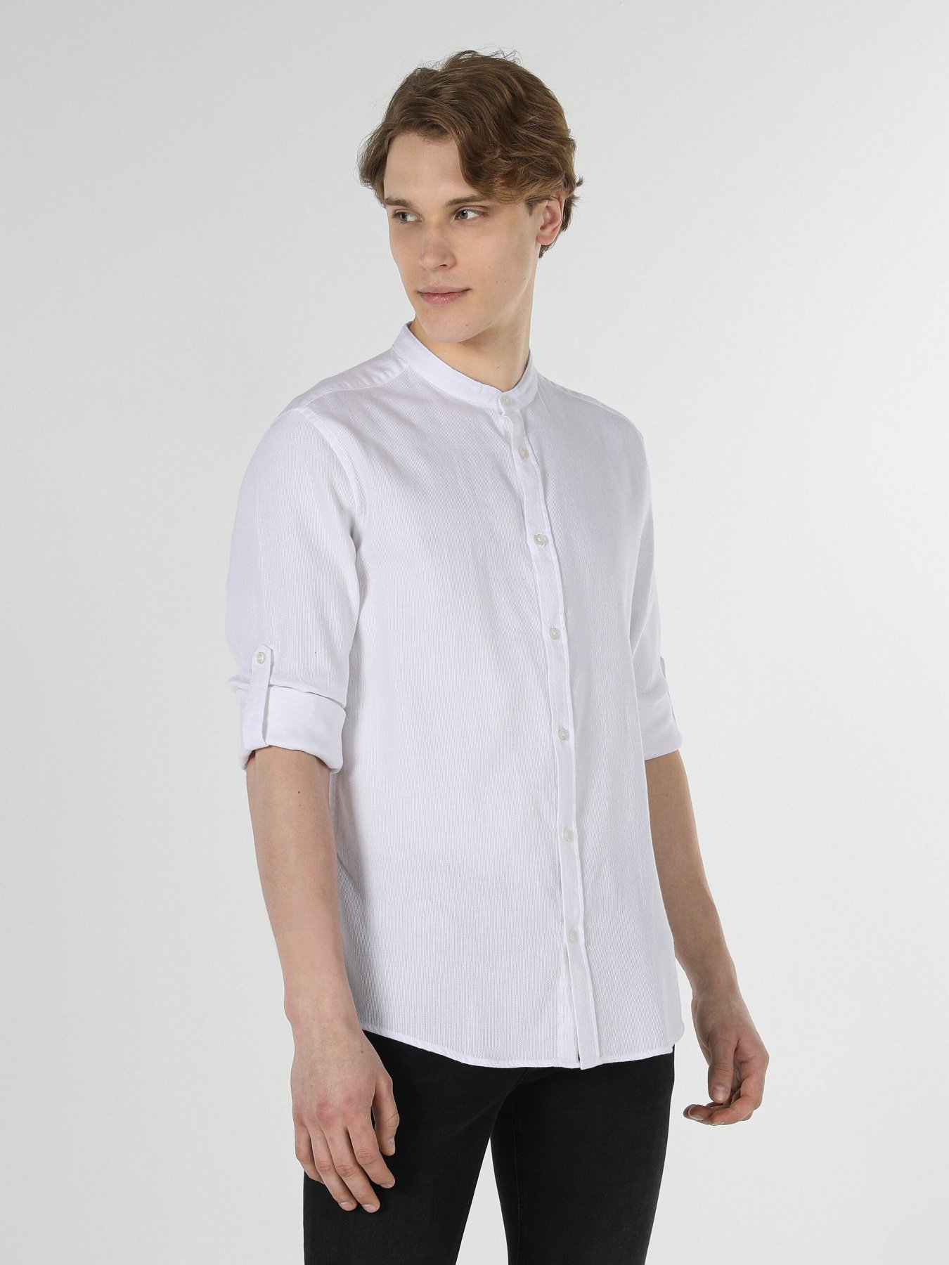Рубашки Colin’s модель CL1057488WHT Рубашки Colin’s модель CL1057488WHT Фото