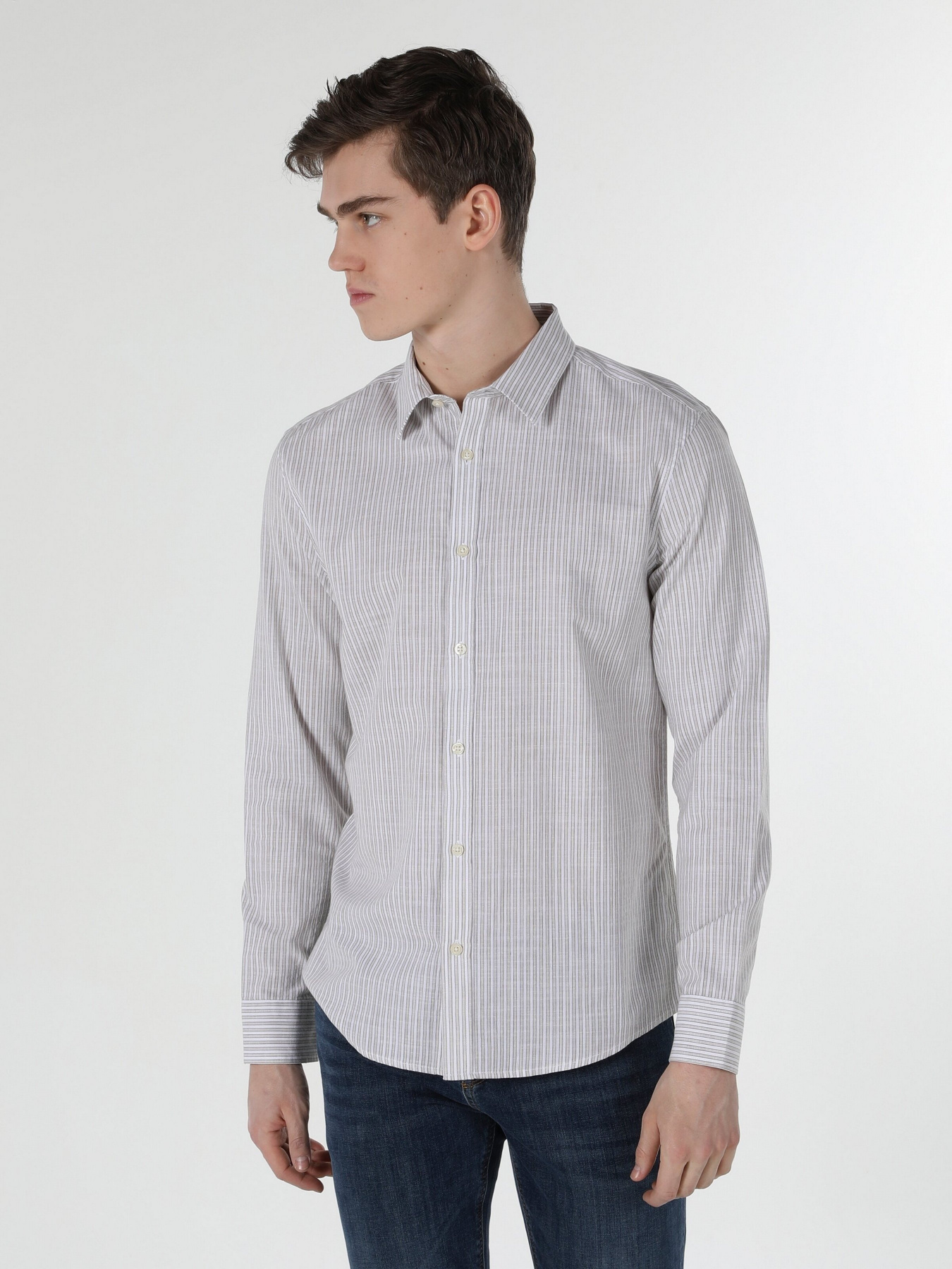 Рубашки Colin’s модель CL1057489BEI Рубашки Colin’s модель CL1057489BEI Фото